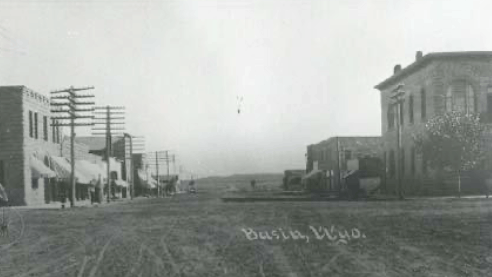 The Main Street in Basin, Wyoming, year unknown. In 1903, a mob rode through the streets to the county jail.