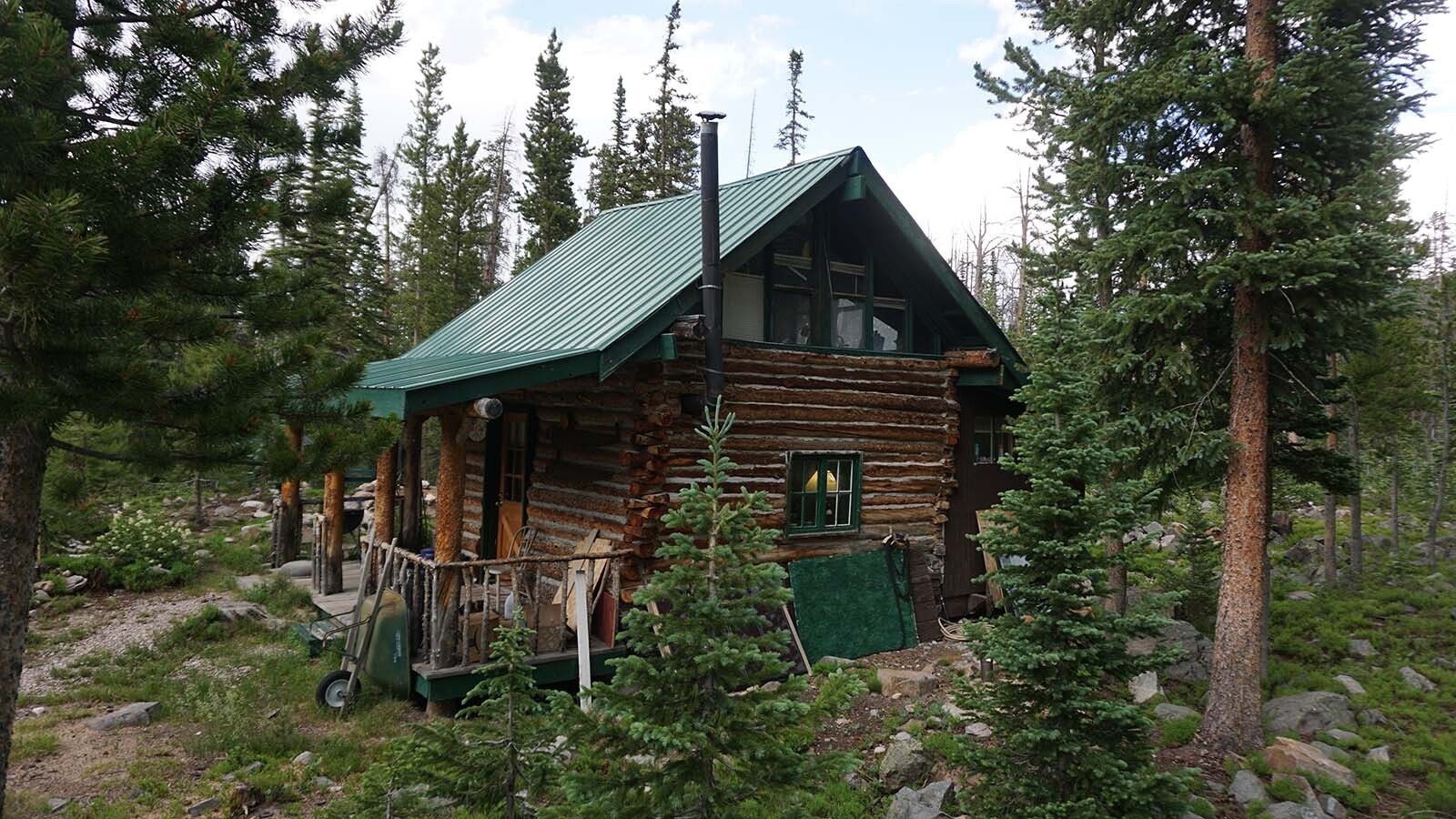Dave Simpson and Larry Ash, both 74, worked together to build this cabin in Wyoming’s remote Snowy Range mountains 44 years ago and made a pact to build another. Decades later, the retirees are making good on that promise.
