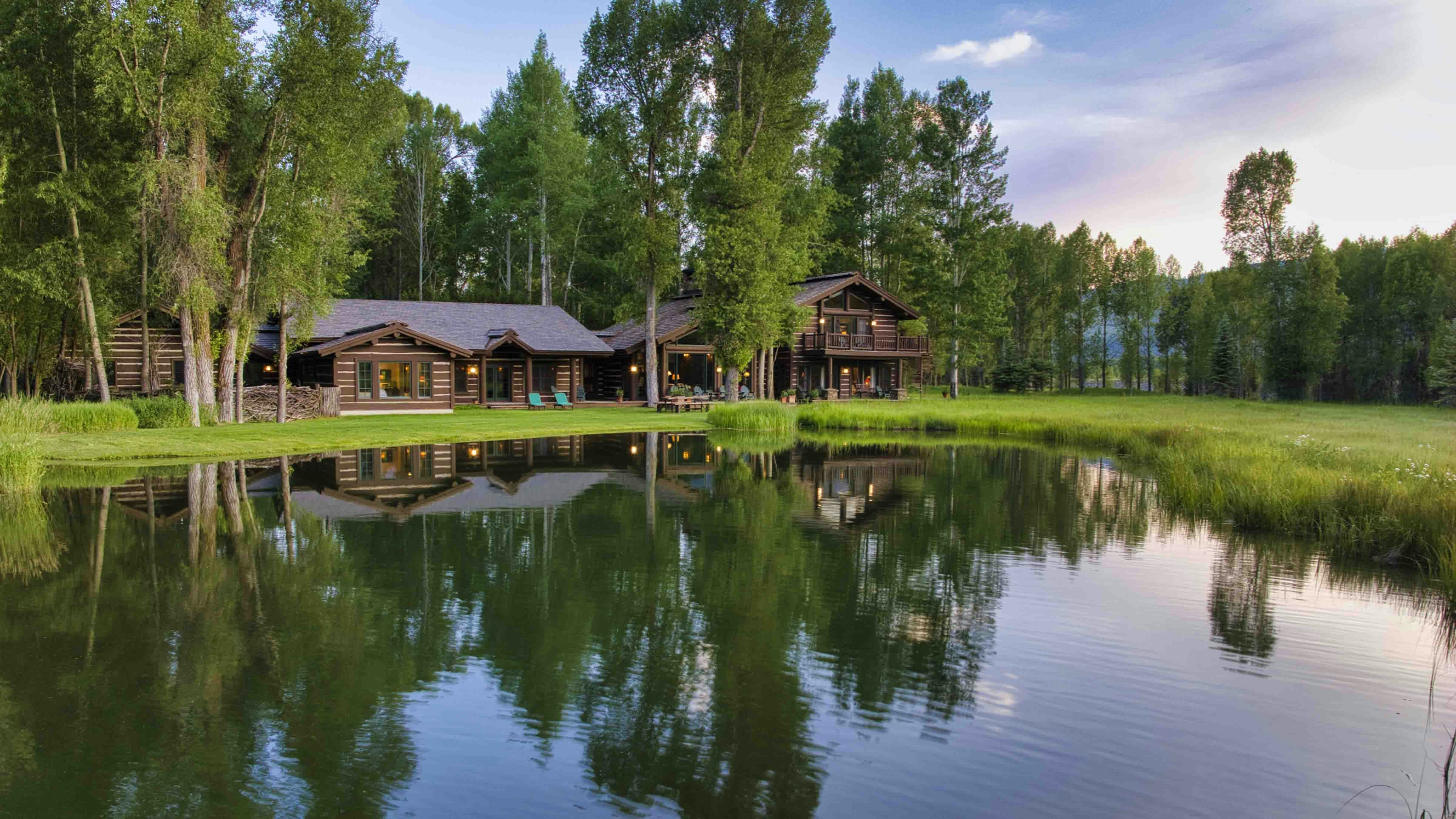 A 21-acre Jackson Hole estate in a coveted neighborhood has just hit the market for $39.5 million. It offers private Snake River frontage, as well as winding creeks full of trout, cinematic views and serene wilderness. It’s just five minutes from Jackson’s downtown.