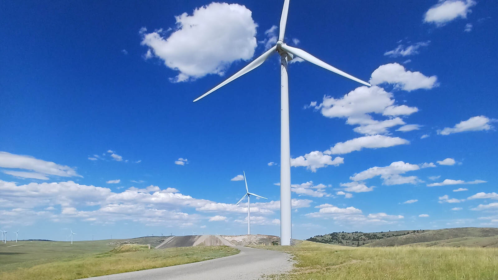 AES Corp. plans to develop a 150-megawatt wind farm adjacent to its Pioneer wind farm near Glenrock.