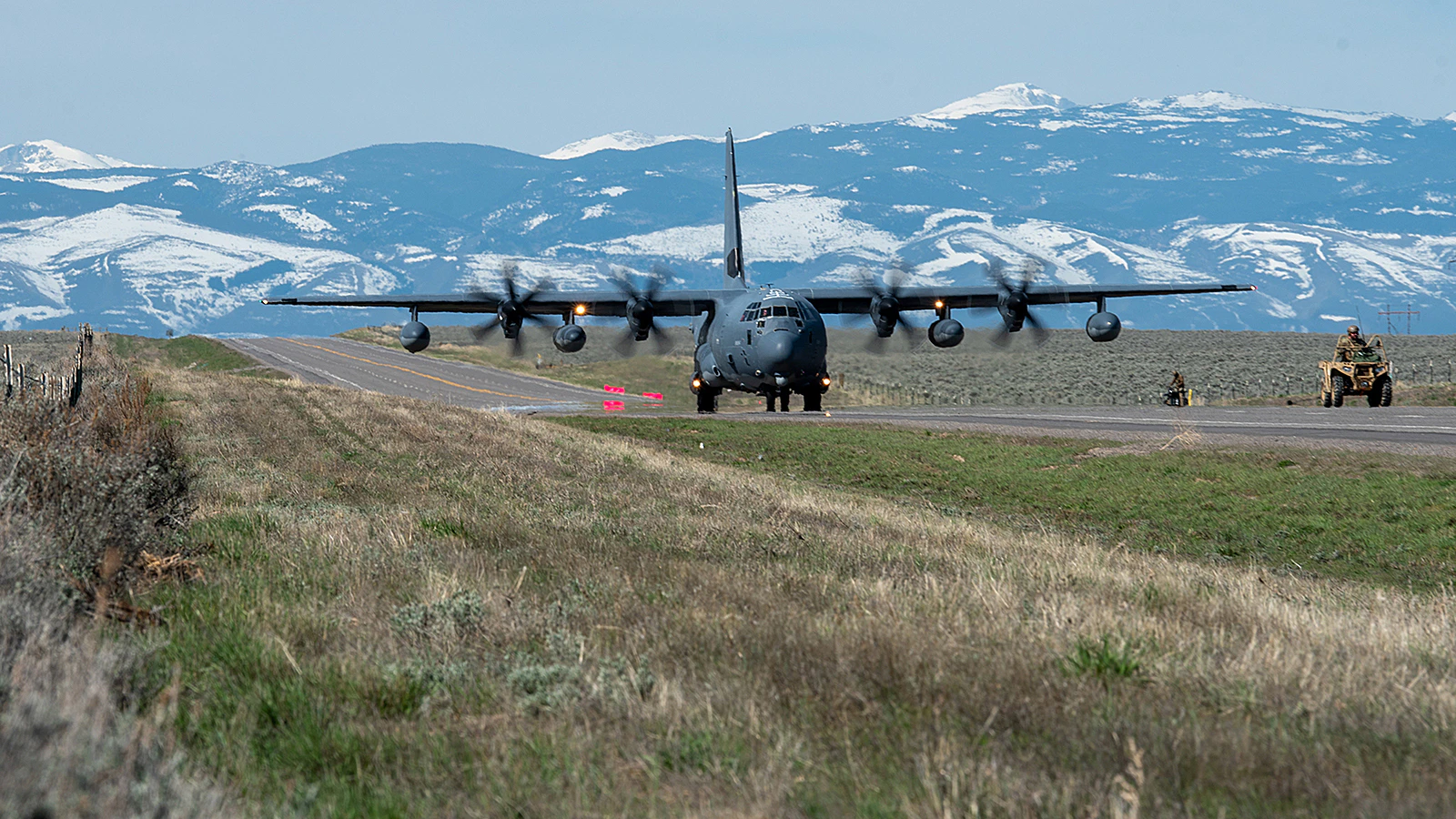 An MC-130J Commando II from the 1st Special Operations Wing taxis on Highway 789 near Riverton, Wyoming, May 2, 2023, during Exercise Agile Chariot. The exercise tested Agile Combat Employment capabilities, including using smaller, more dispersed locations and teams to rapidly move and support aircraft, pilots and other personnel wherever they’re needed.