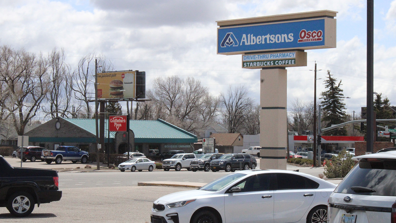 The $25 billion merger of grocery giants Albertsons and Kroger continues to be challenged in court by a group of customers.