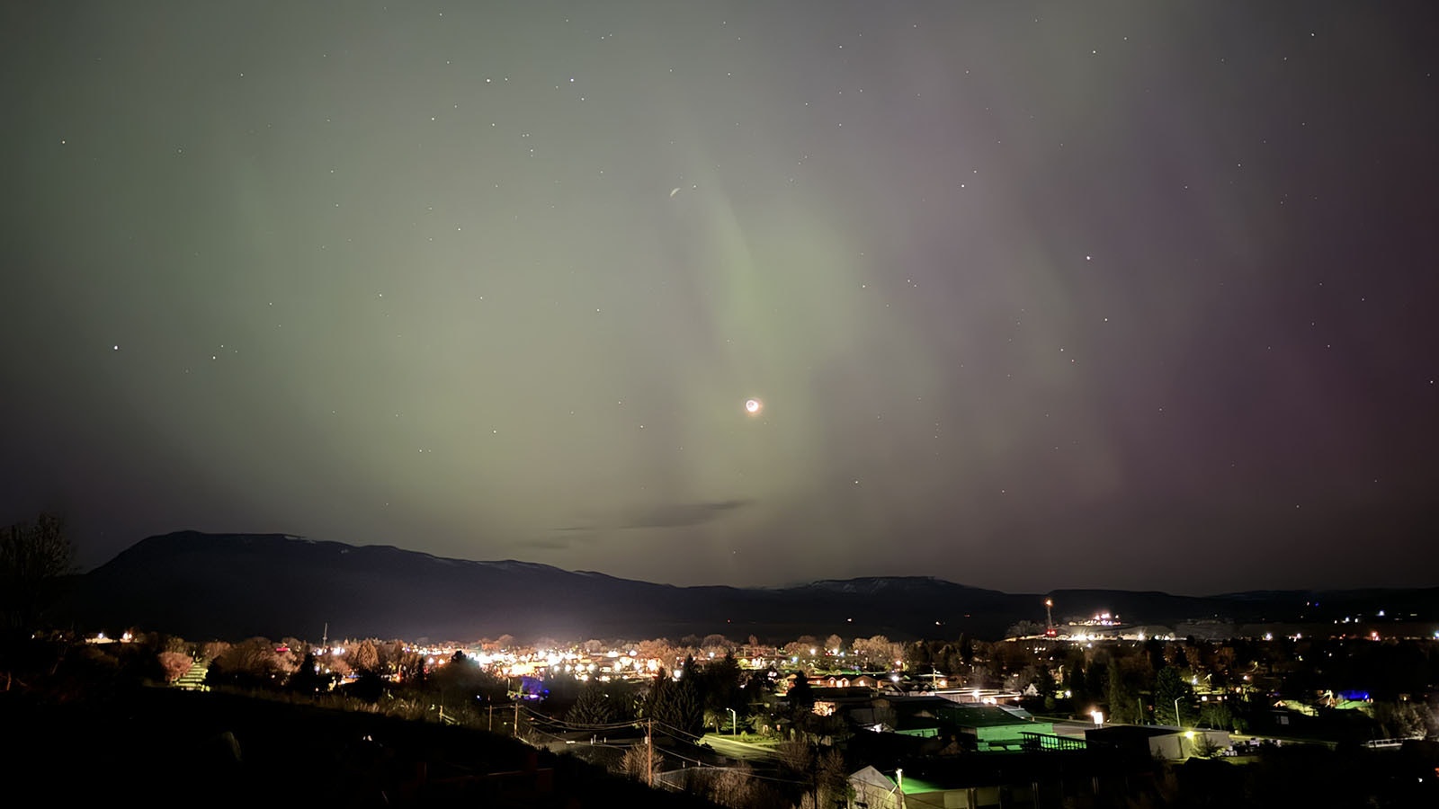 The May 10 aurora over Cody.