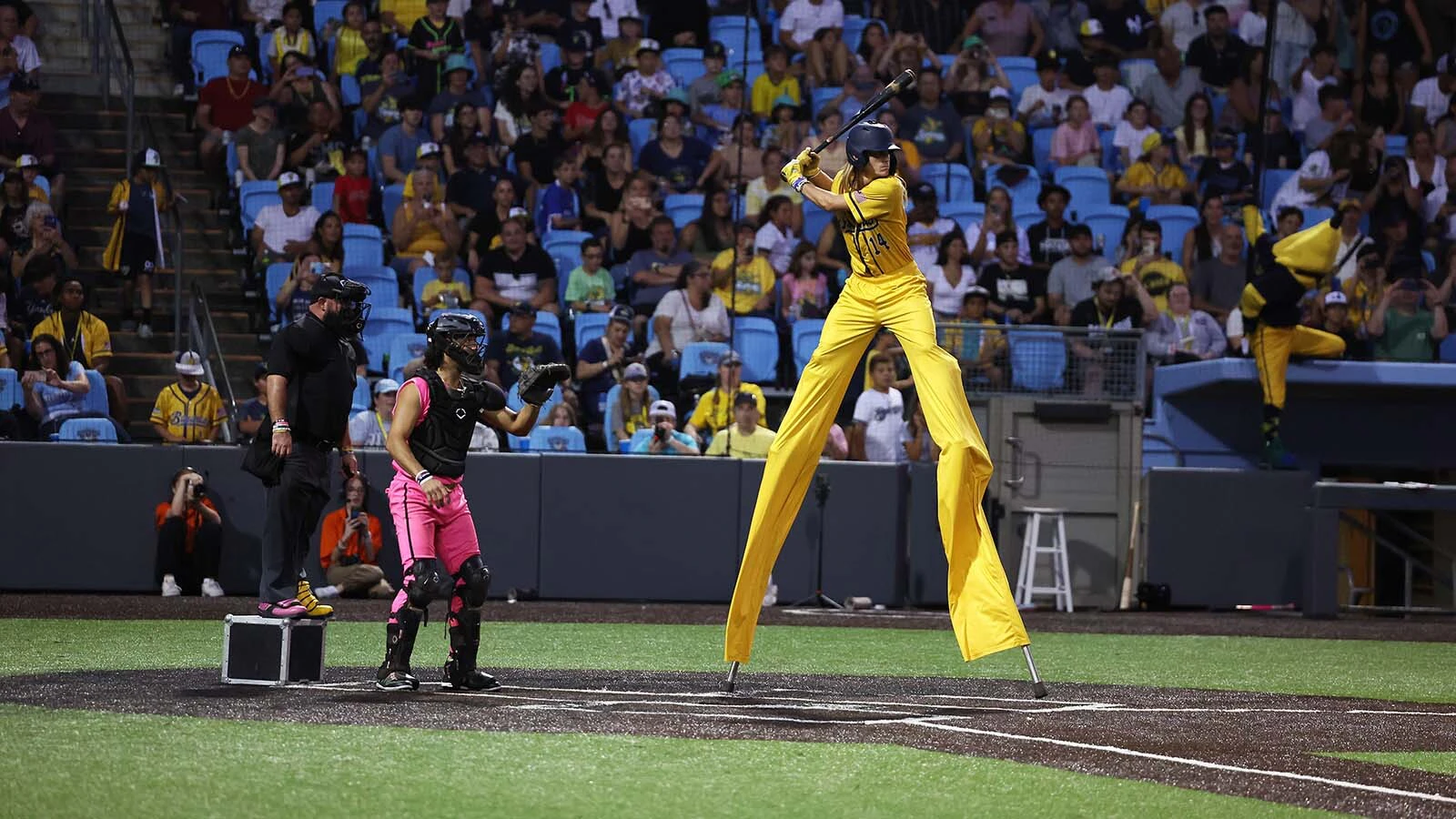 Dakota "Stilts" Albritton of the Savannah Bananas bats against the Party Animals.