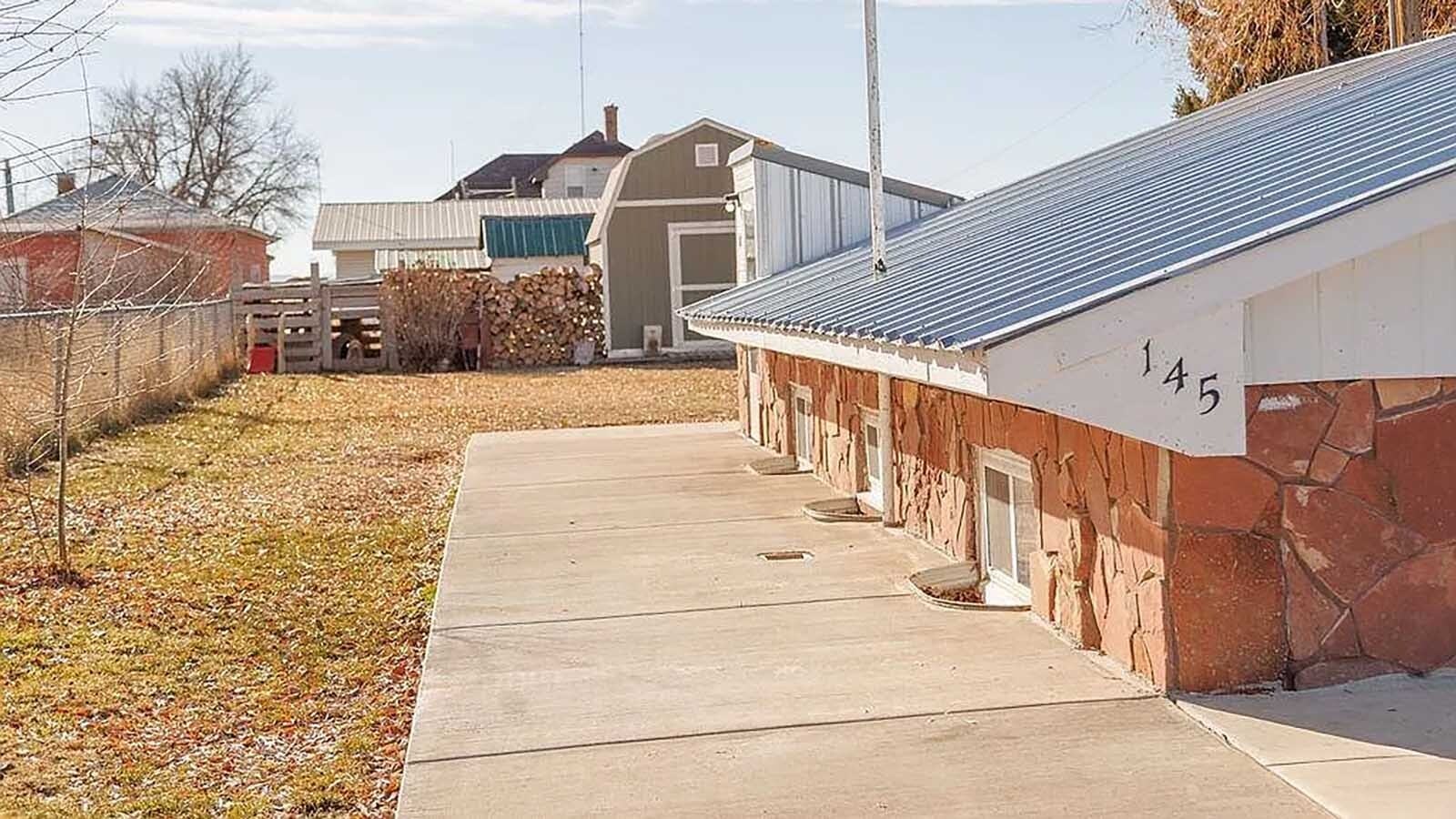 If you ever wanted to live in a fallout shelter, there’s a “basement home” in Cokeville, Wyoming, that checks all the boxes. The idea behind these post-World War II 1950s starter homes was to grow upward when there was enough money to go above ground.
