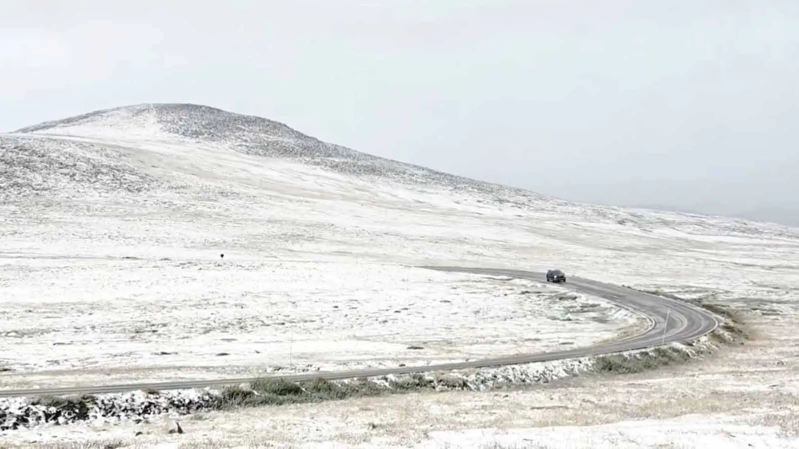 After a hot summer, snow arrived on the Beartooth Highway early Sunday for the first time in more than two months.
