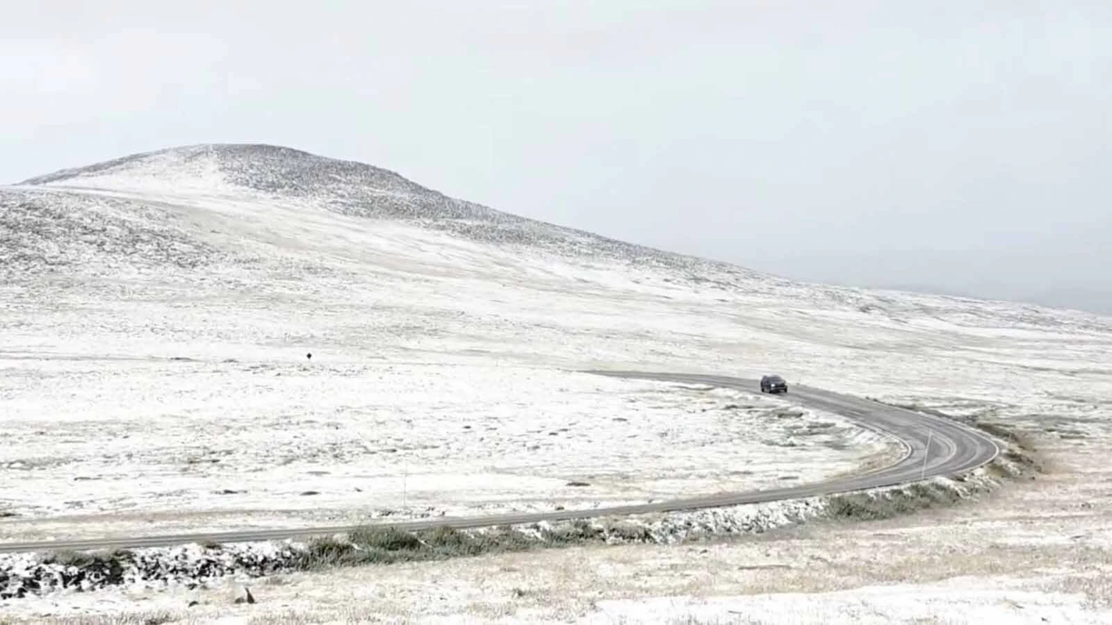 After a hot summer, snow arrived on the Beartooth Highway early Sunday for the first time in more than two months.