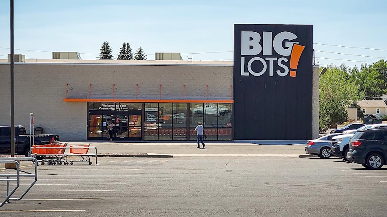 Big Lots in Cheyenne.