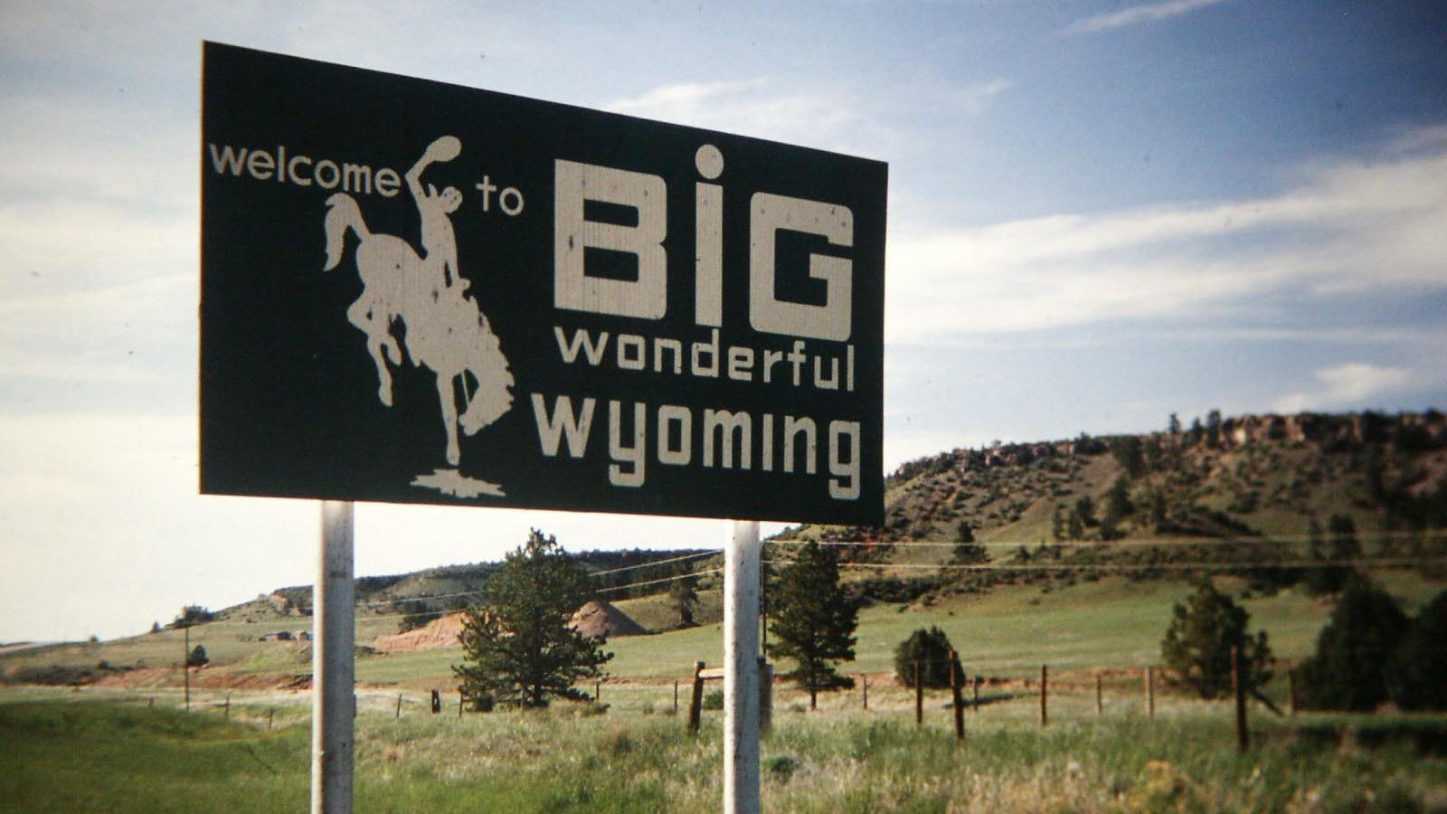 There was a time when nearly every pickup and Jeep in Wyoming — and neighboring states — sported huge “Big Wonderful Wyoming” mud flaps. They mirrored the signs welcoming people to Wyoming.