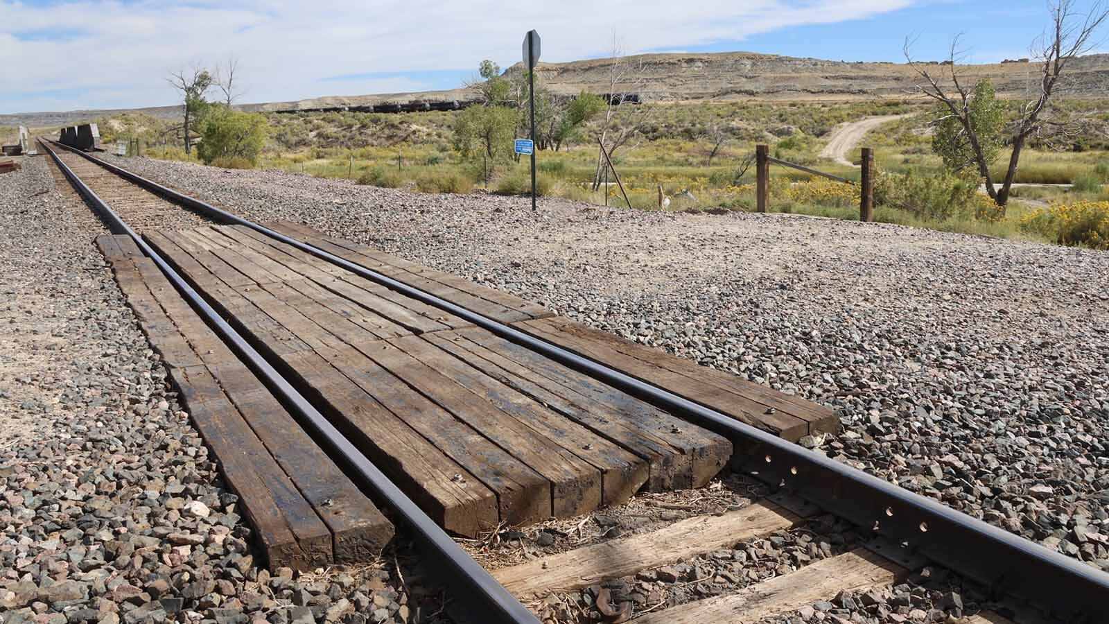 Rail tracks head east out of Bonneville toward Casper, while a bridgeless road heads toward Shoshoni on the southeast part of Bonneville.