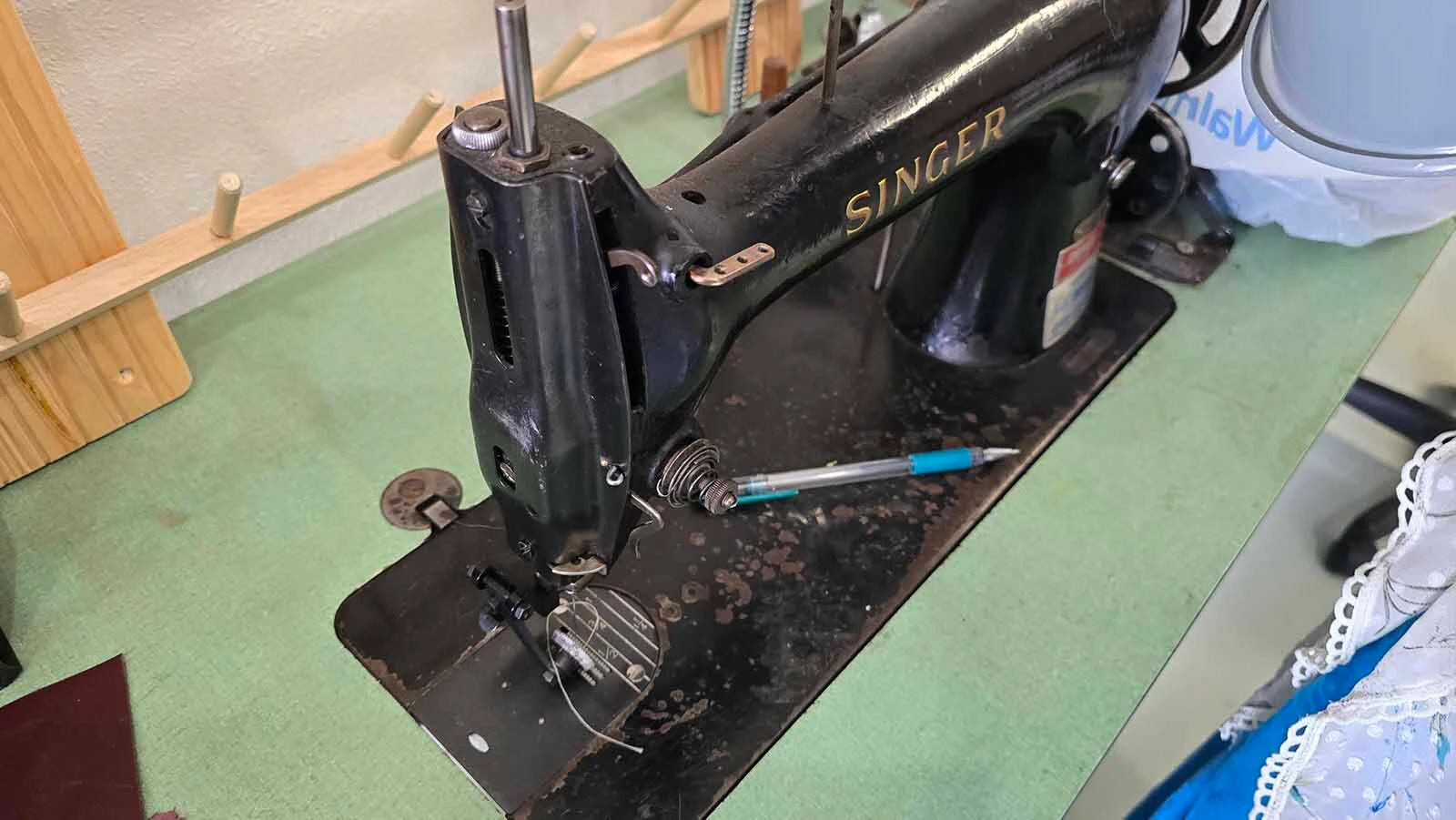 Alyssa Lenell-White, who has just opened a bootmaking store in Cheyenne learned to make boots using a Singer sewing machine very like this one.