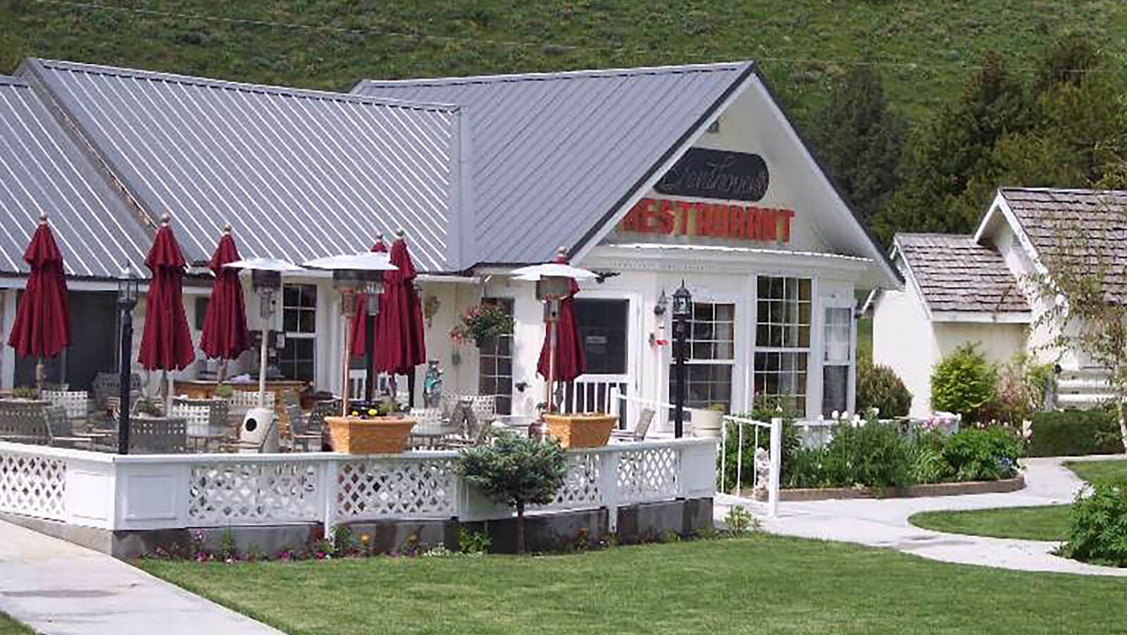 Brenthoven’s Restaurant was part of the Nordic Inn and the city of Alpine for over 35 years.