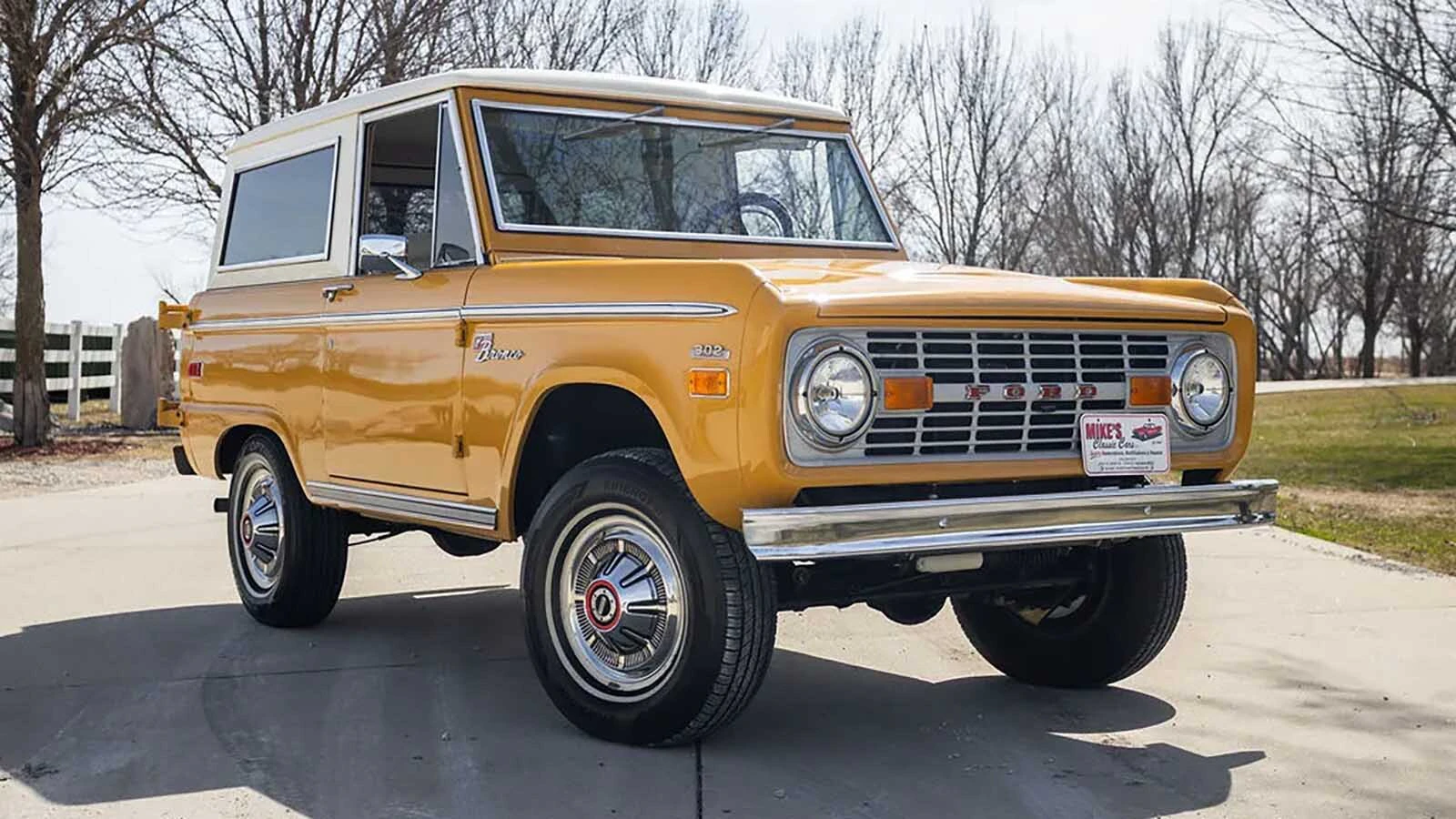 This refurbished 1971 Ford Bronco Sport sold at auction in Nebraska for $56,000 on Tuesday, April 15, 2026.