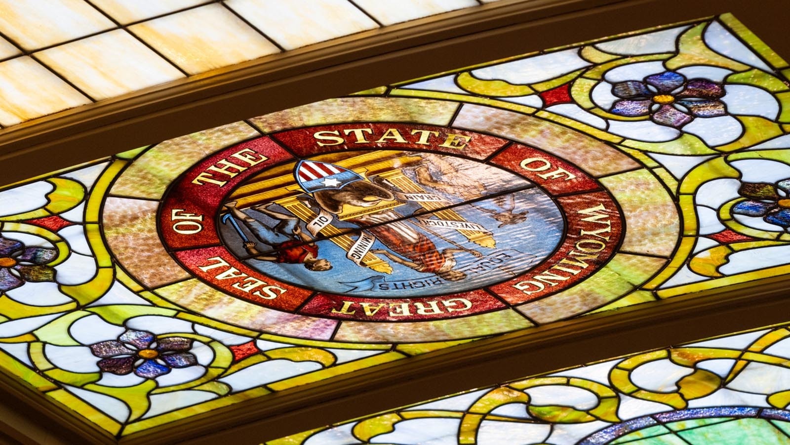 Capitol stained glass state seal 1 21 25