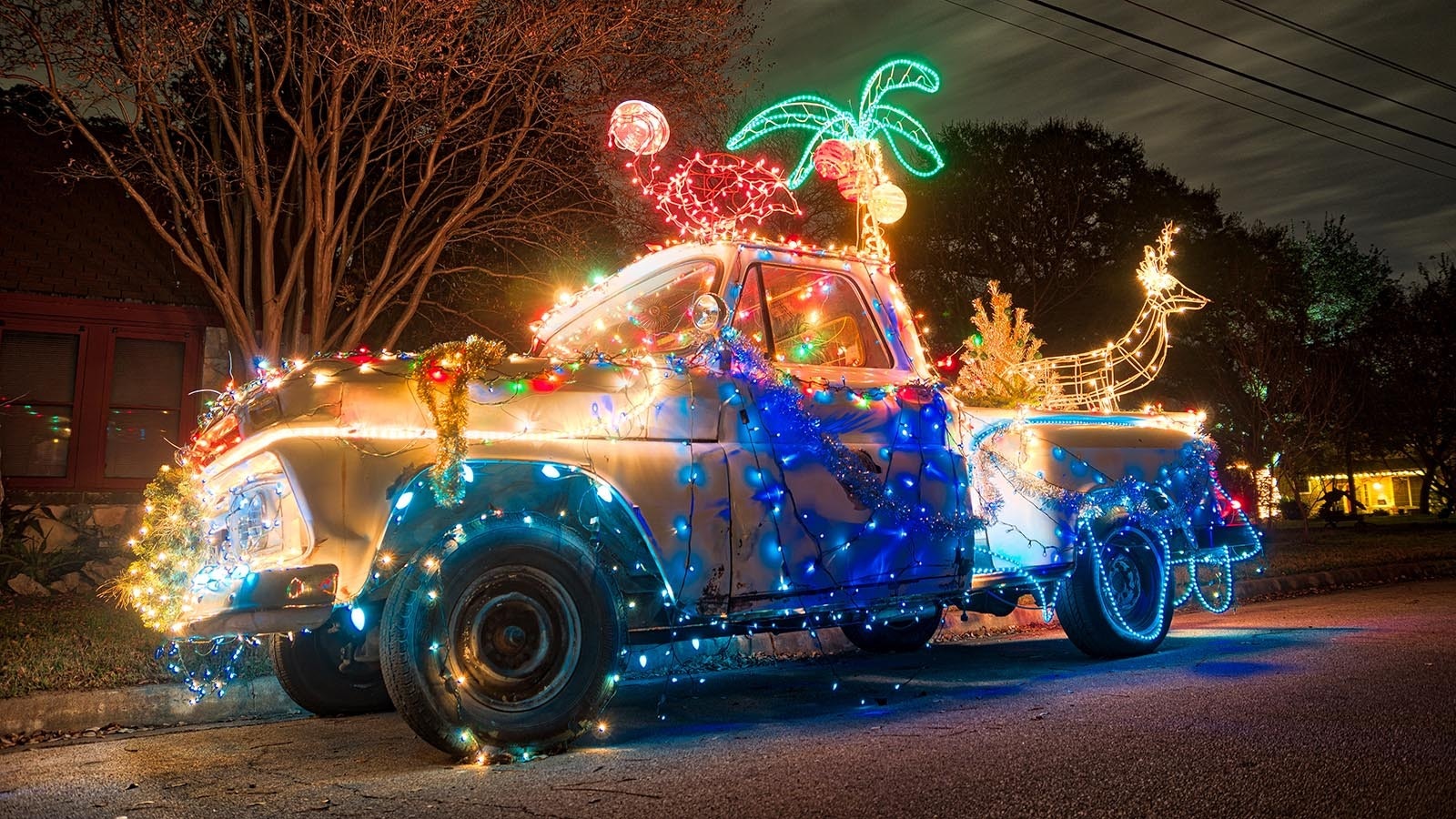 Nobody can drive around on Wyoming roads with their cars and trucks decked out in Christmas lights, the Wyoming Highway Patrol says — not even Santa.