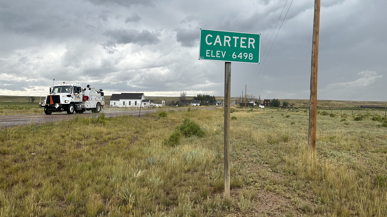 What was once a cattle shipping point on the Transcontinental Railroad, the town isolated town of Carter, Wyoming, doesn't list a population estimate on its sign today.