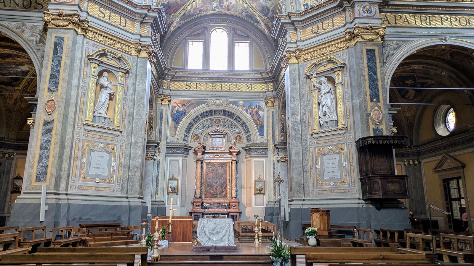 Inside the cathedral in Voghera.