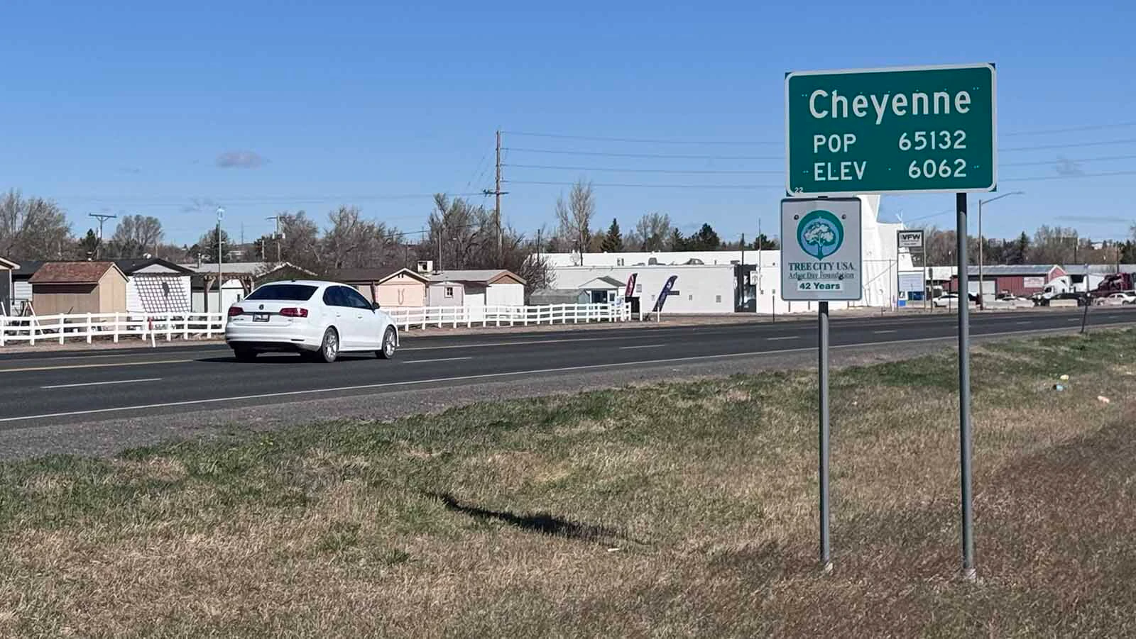 Cheyenne green sign IMG 6015 4 4 26