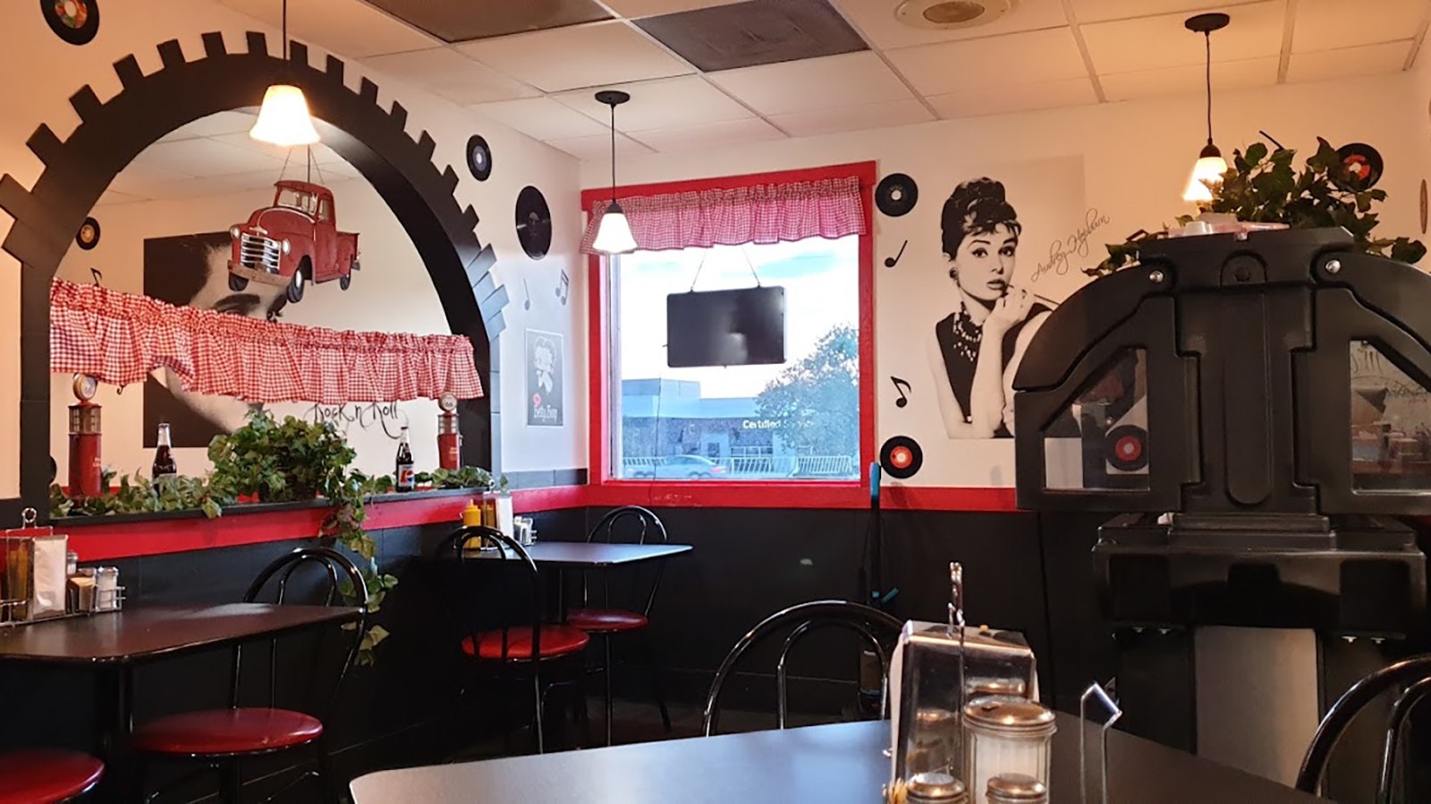 The Chill Grill in Rock Springs, Wyoming, gives off a cool 1950s diner vibe. It's a favorite spot for locals, known for huge burgers made fresh to order.