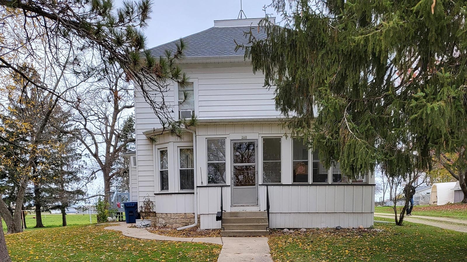 Doyl Fritz visited the home of John Prentice in Paw Paw, Illinois, during his work on the diaries. The home was built in 1890 and remains in the family.