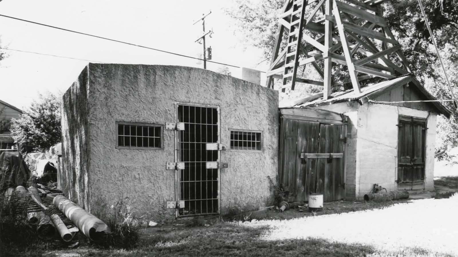 The Clearmont Jail in 1982, prior to its inclusion on the National Registry of Historic Places.