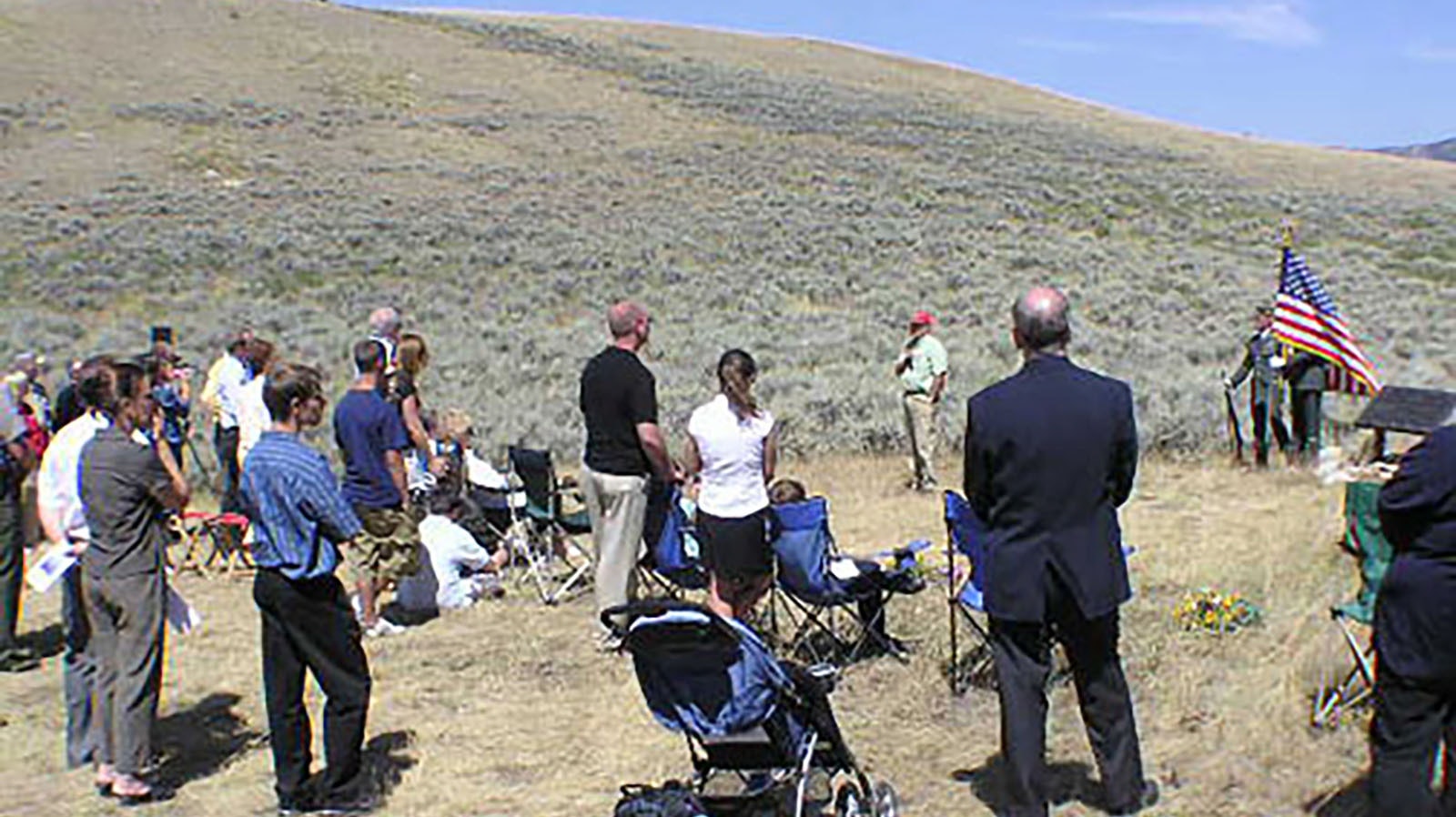 A memorial service in 2006 on the 10th anniversary of the crash.