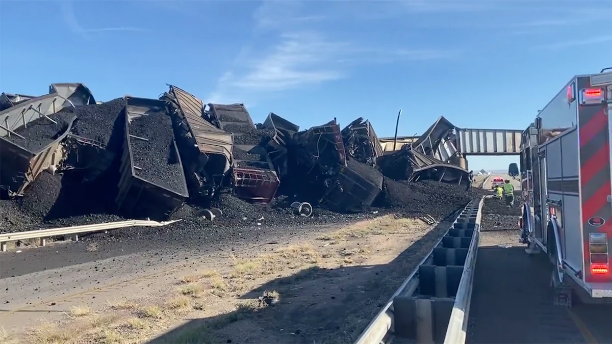 Train Involved In Fatal Colorado Derailment Was Carrying Wyoming Coal ...