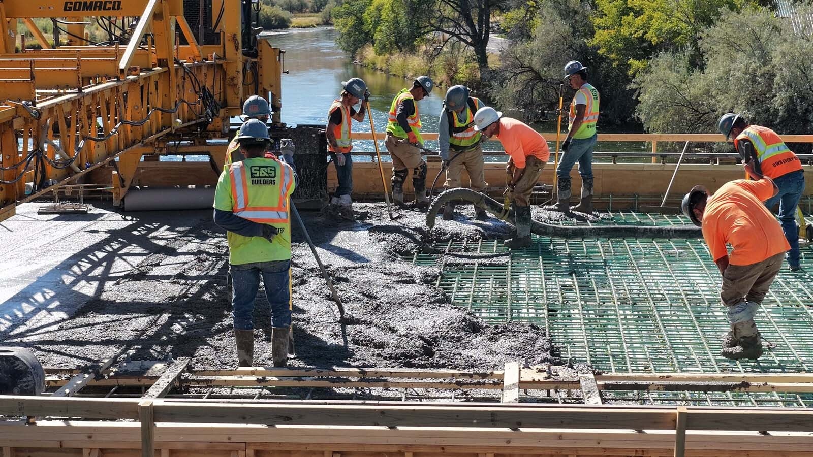 The Broadway Bridge spanning the Bighorn River in Thermopolis has been closed since July as it gets a major upgrade. On Thursday, crews from Canyon Concrete did a huge single pour of about 1.2 million pounds of concrete to cover it.