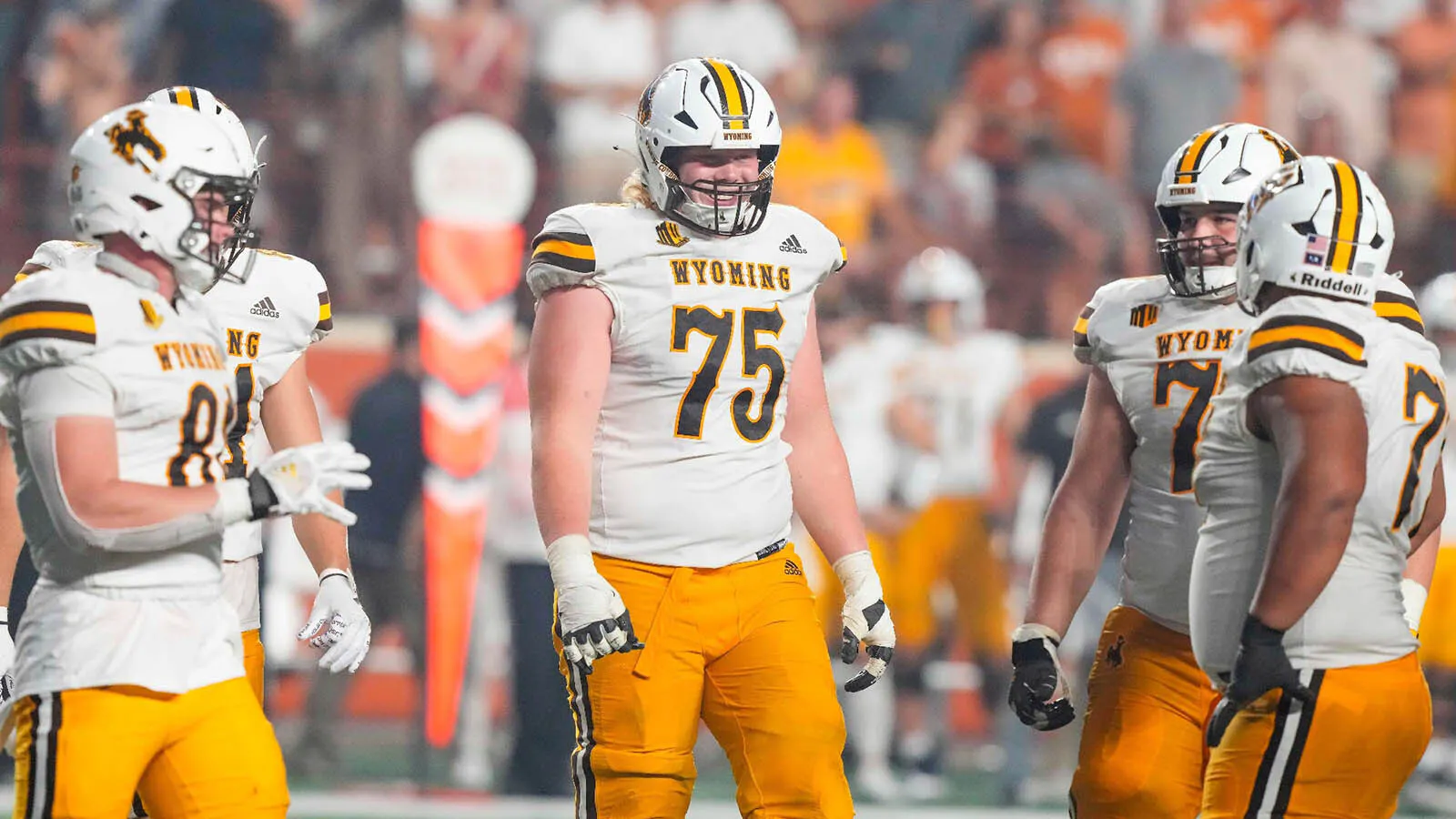 Former UW Lineman-Turned-Legislator Says Keep NIL Money Out Of High ...