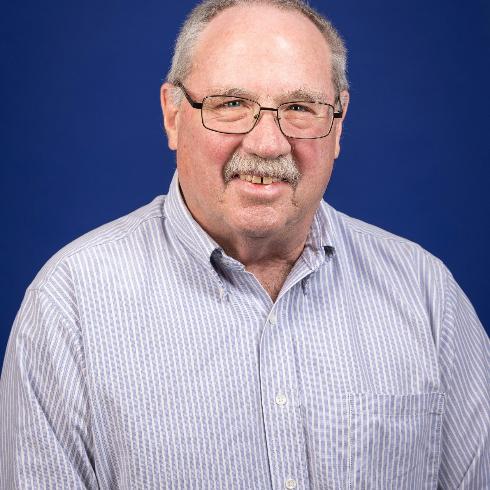 Headshot of Cowboy State Daily political and Wyoming life columnist, Dave Simpson.