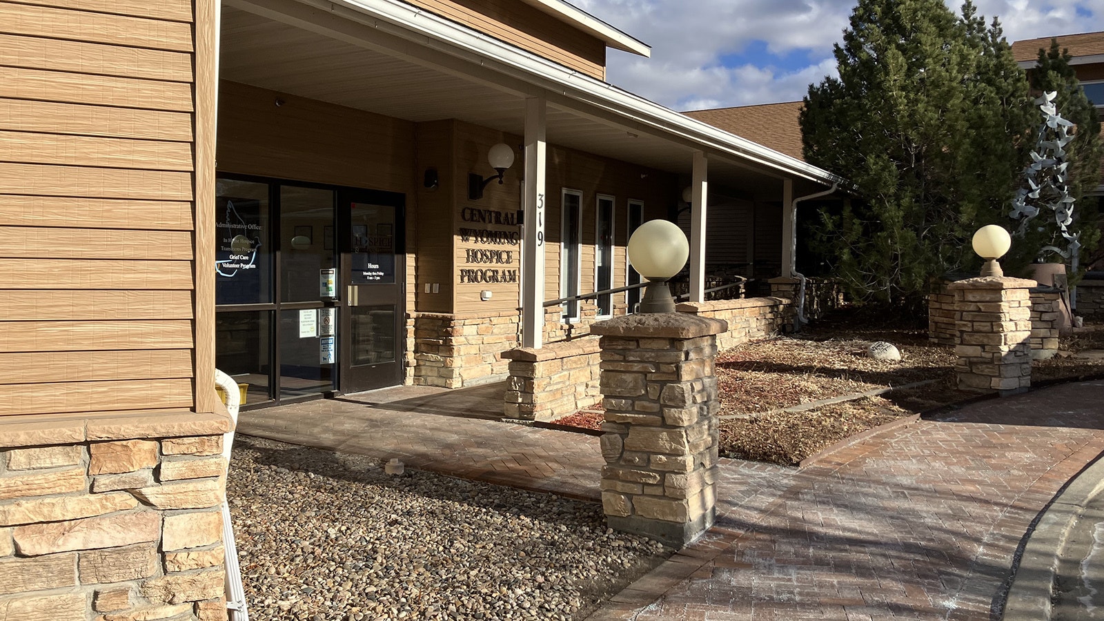 Central Wyoming Hospice has an inpatient facility in Casper with 14 beds. The nonprofit offers end-of-life care to residents in Natrona, Converse, and Platte counties.