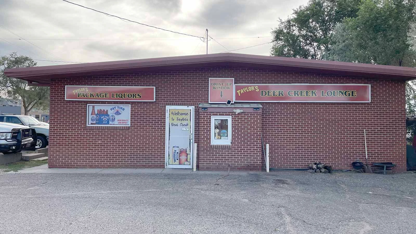 80-somethings brawling in the parking lot, irreverent jokers, indoor smoking and an ear lost in a brawl are all part of the lore at Glenrock's Deer Creek Lounge. The down-and-dirty dive has a reputation for other vices, too.