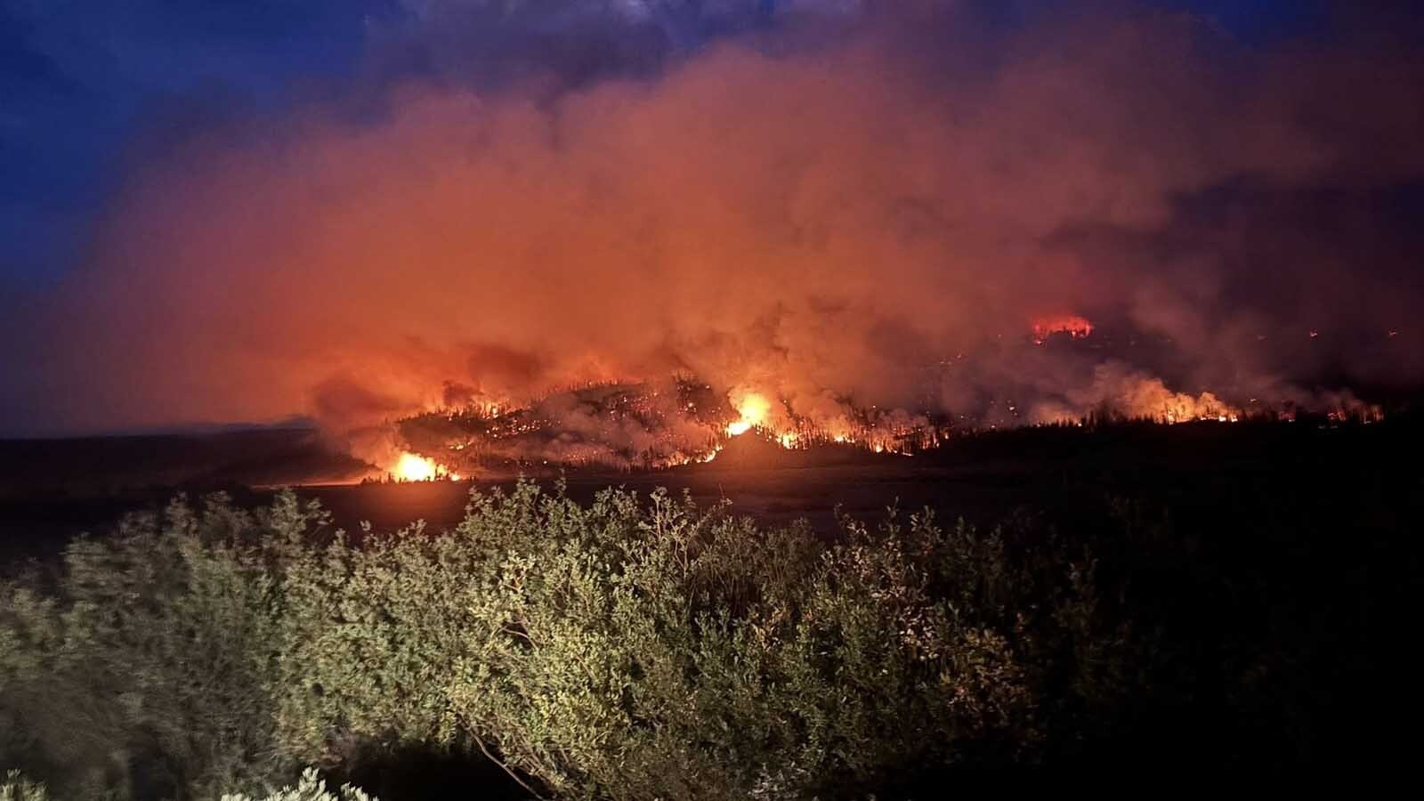 The Dollar Lake Fire blew up from about 20-30 acres the afternoon of Thursday, Aug. 21, 2025, to nearly 1,400 by the next morning. It's burning on the east side of the Green River near Dollar Lake, and about 5.5 miles west of Square Top Mountain.