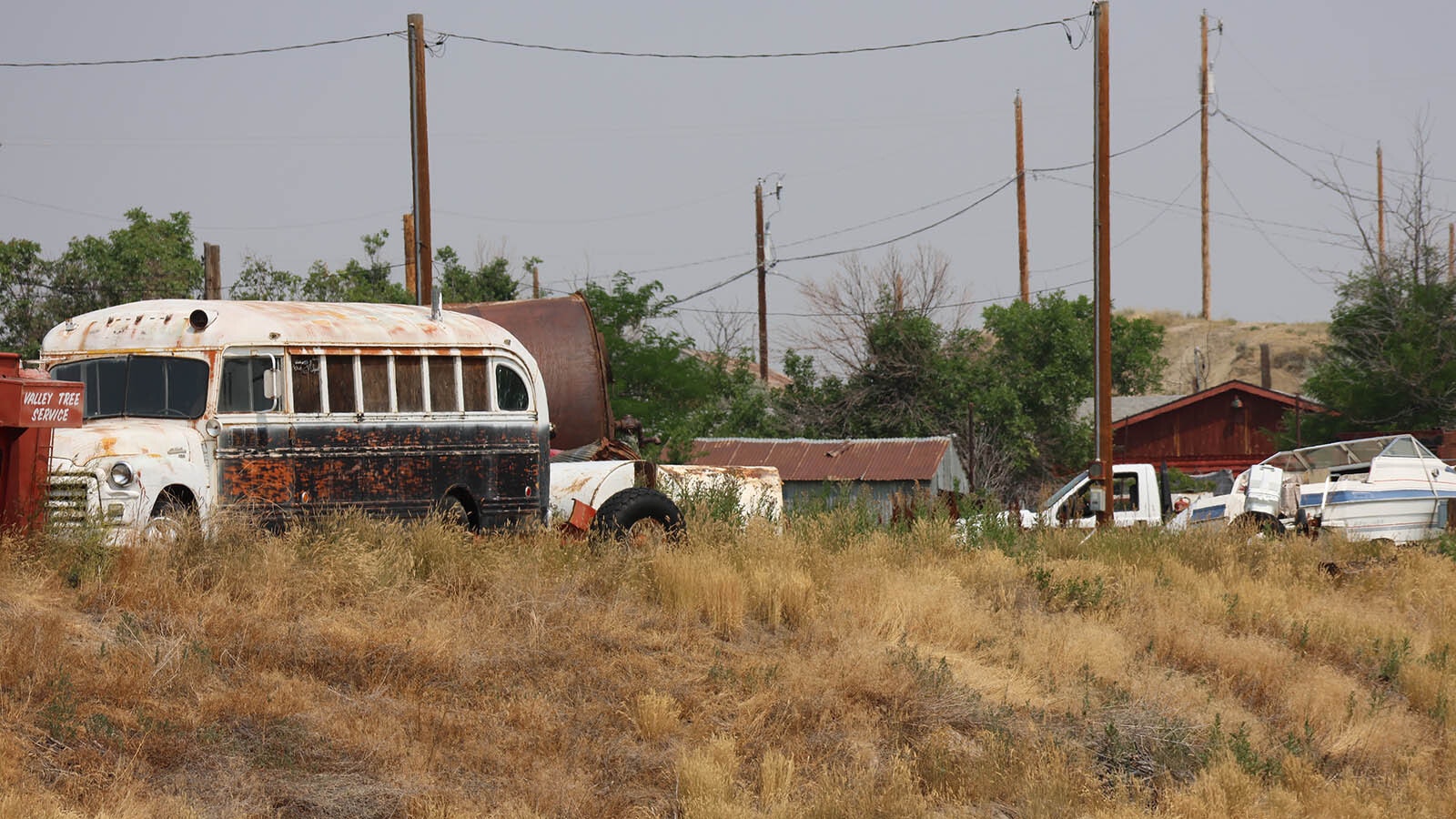 The town of Edgerton is trying to encourage residents to clean up their properties.