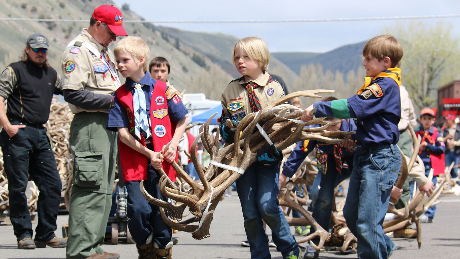 This auction lot took three Scouts to carry to the stage at a previous ElkFest auction.