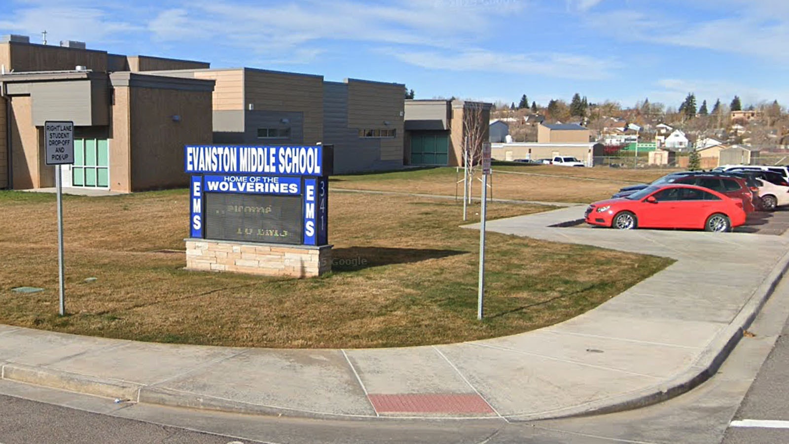 A survey has sparked division in Evanston over whether the local school district should adopt a four-day school week. Some district leaders and parents don't like the idea, while supporters says it's not the job of public schools to babysit kids.