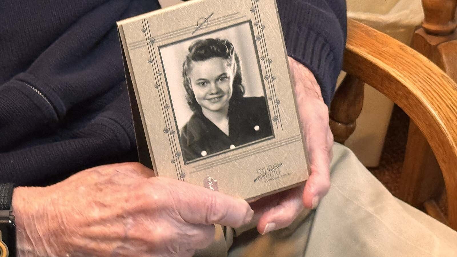 Everett Spackman holds a photo of his wife of 69 years, Eunice Erdene Spackman.