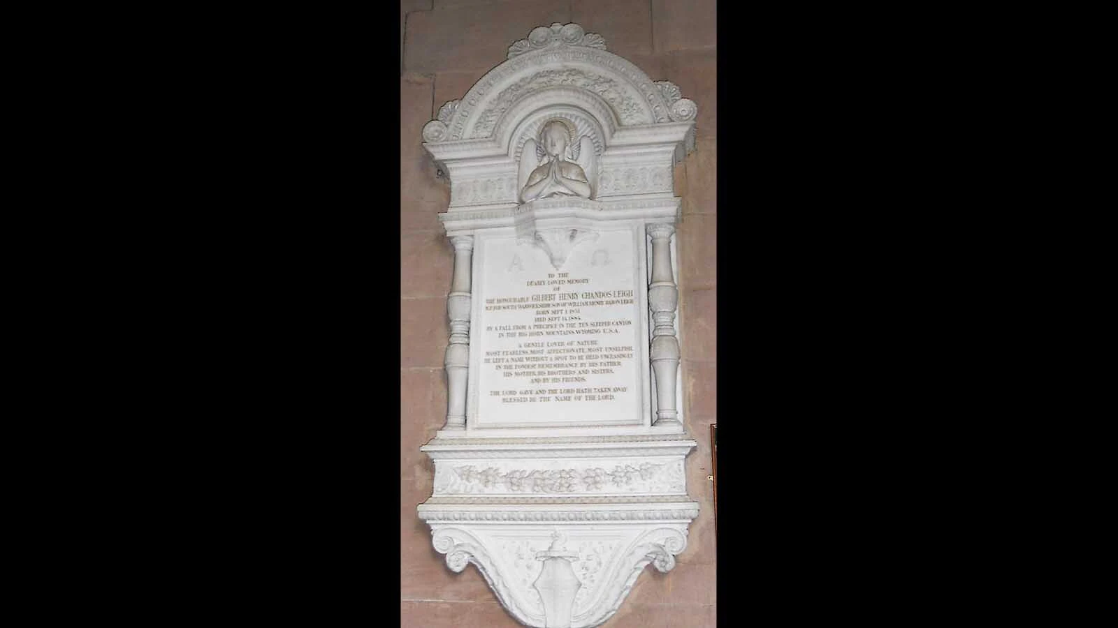 The family mausoleum in England carries a plaque honoring Gilbert Leigh.