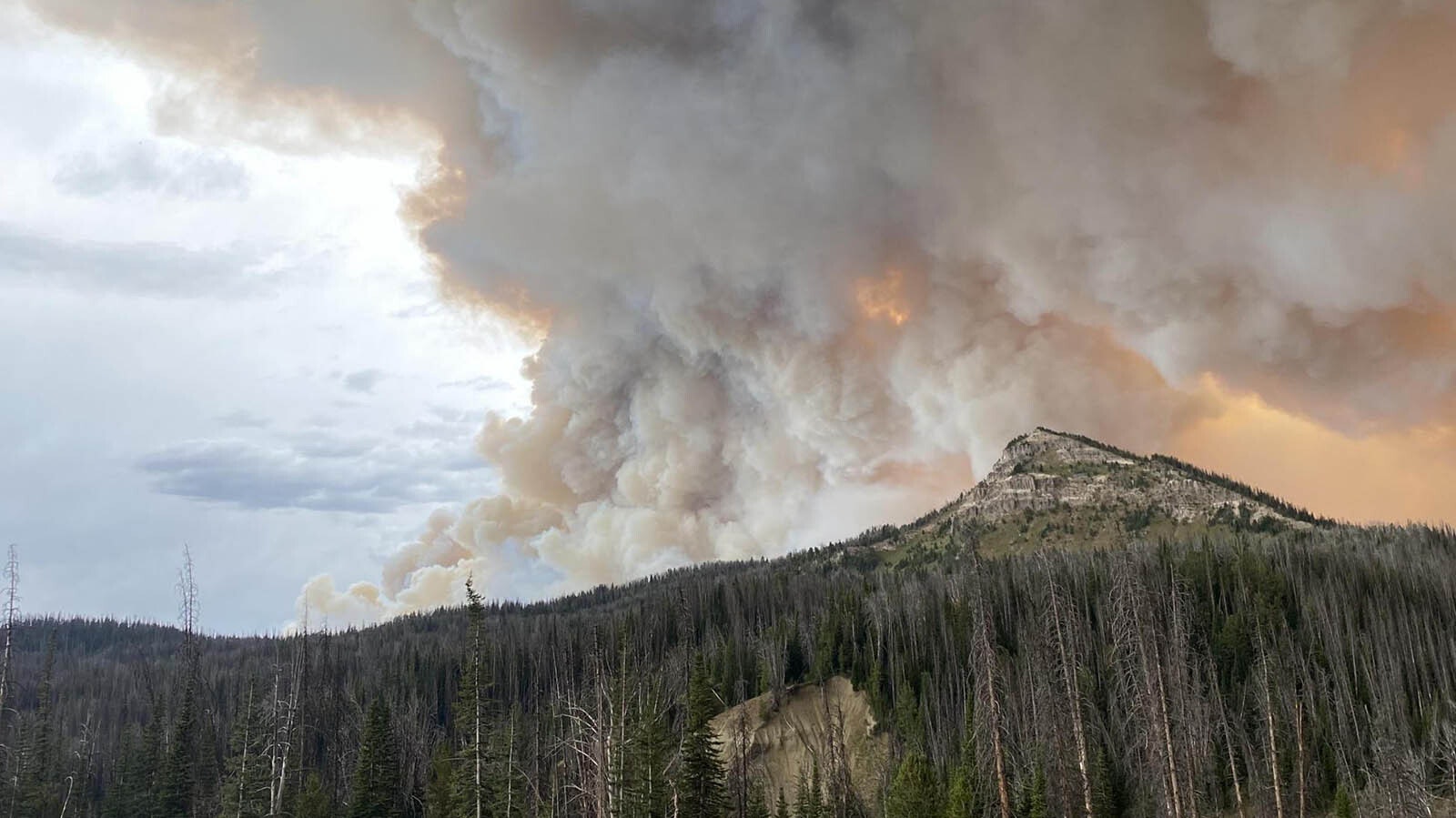 The Fish Creek Fire has burned more than 1,700 acres as of Monday afternoon and is 0% contained. It's burning in the Bridger-Teton Naitonal Forest about 7 miles southwest of Togwotee Pass.