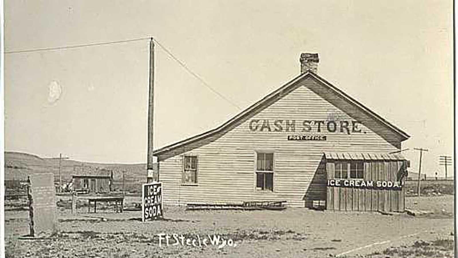The U.S. Post Office at Fort Fred Steele in Carbon County, Wyoming, in 1920.