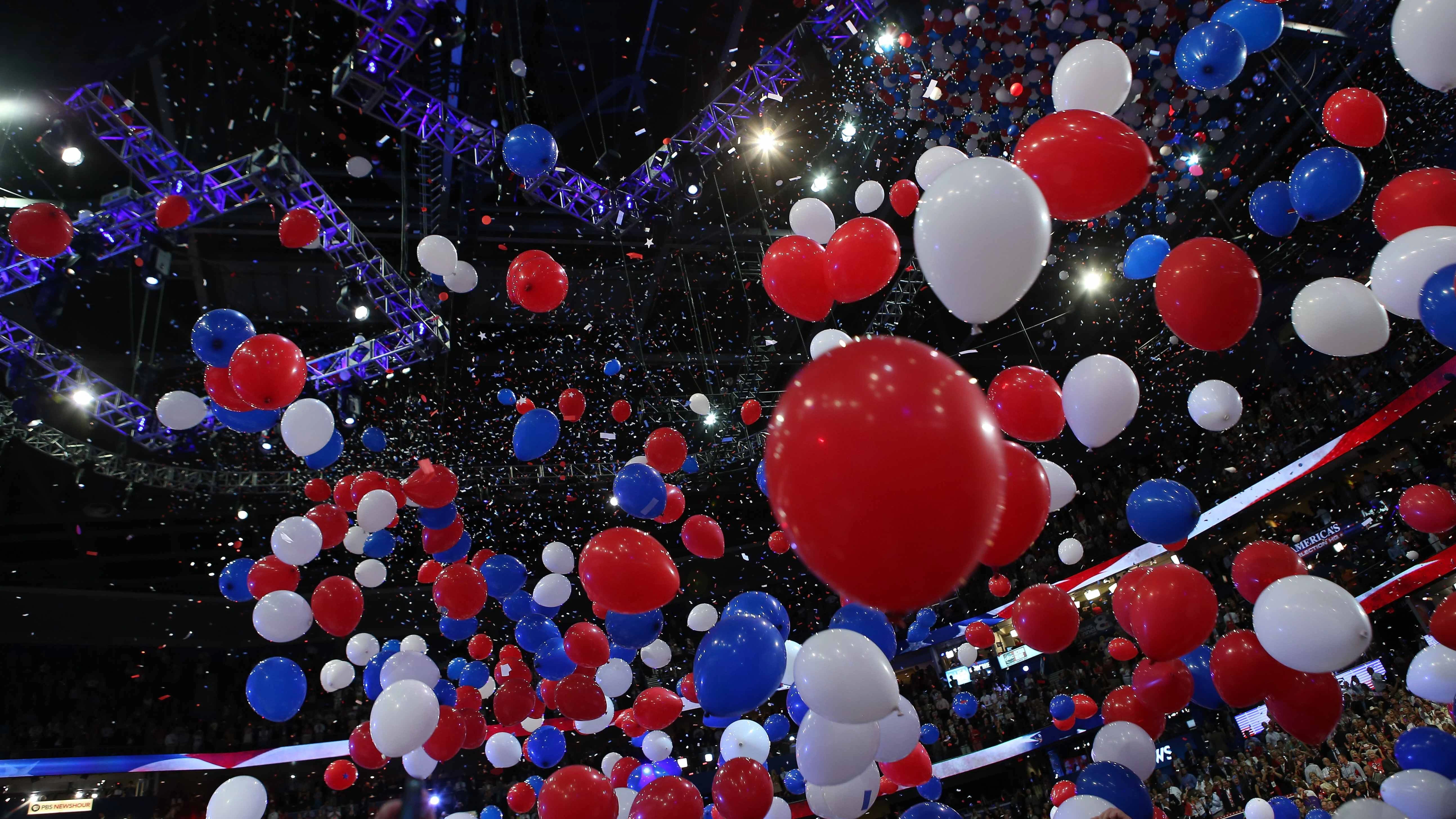 Balloons dropping at Republican convention