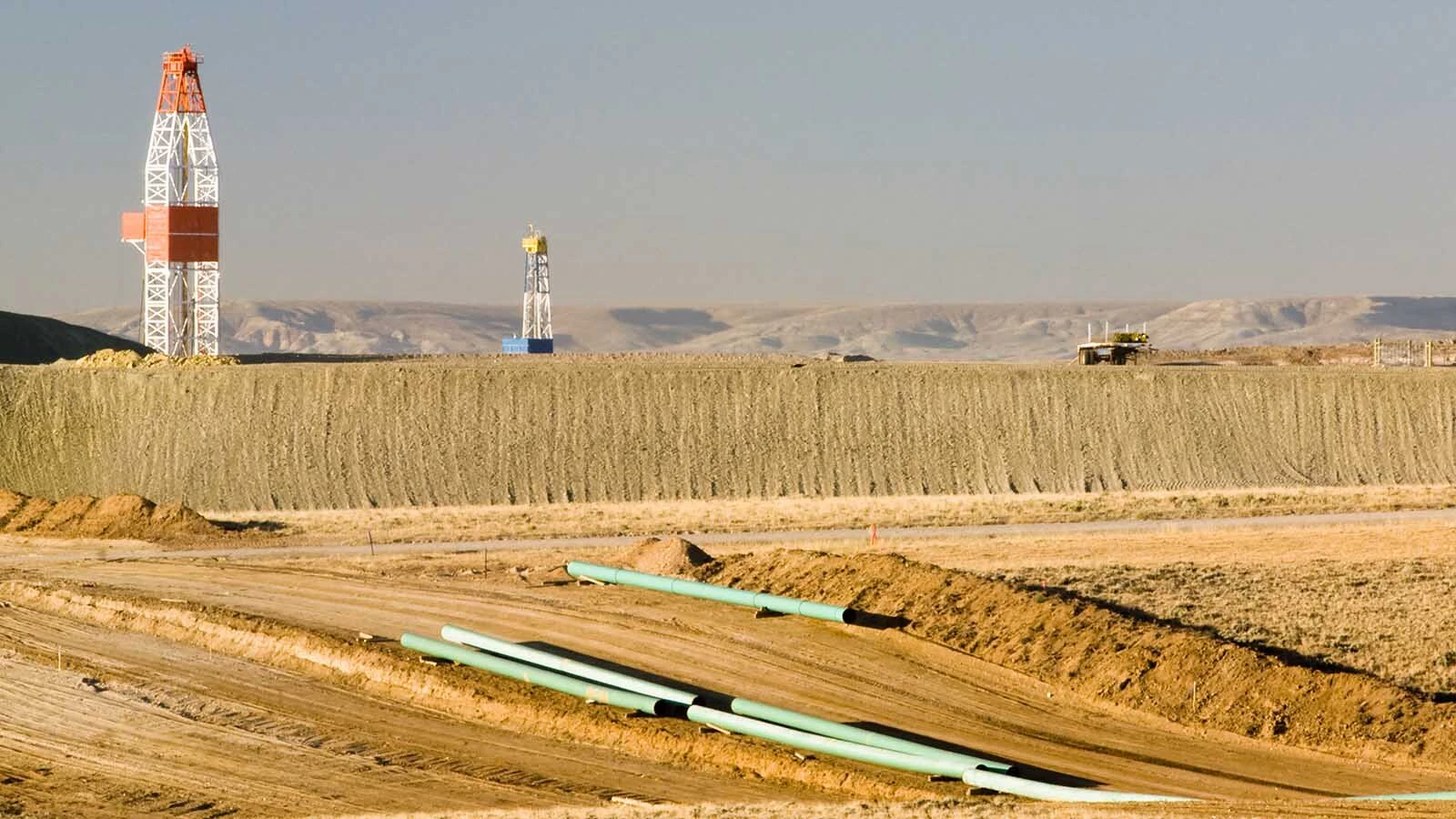 Gas pipeline construction Jim Parkin via Alamy 5 6 26