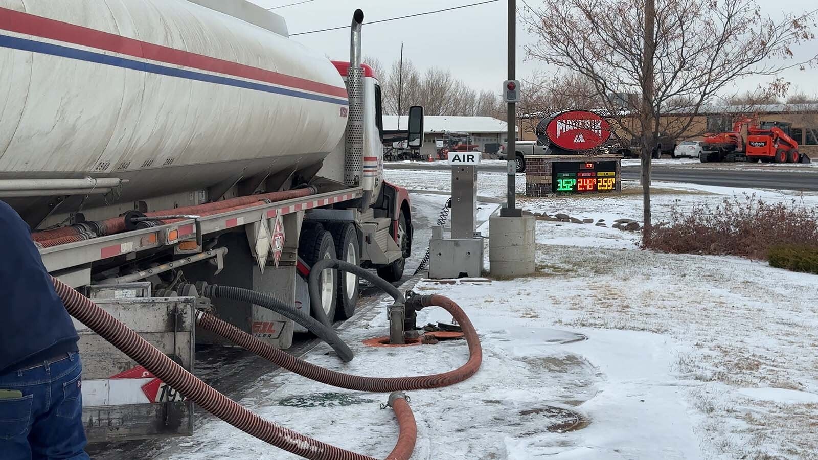 Gas prices Maverik 1 12 5 25