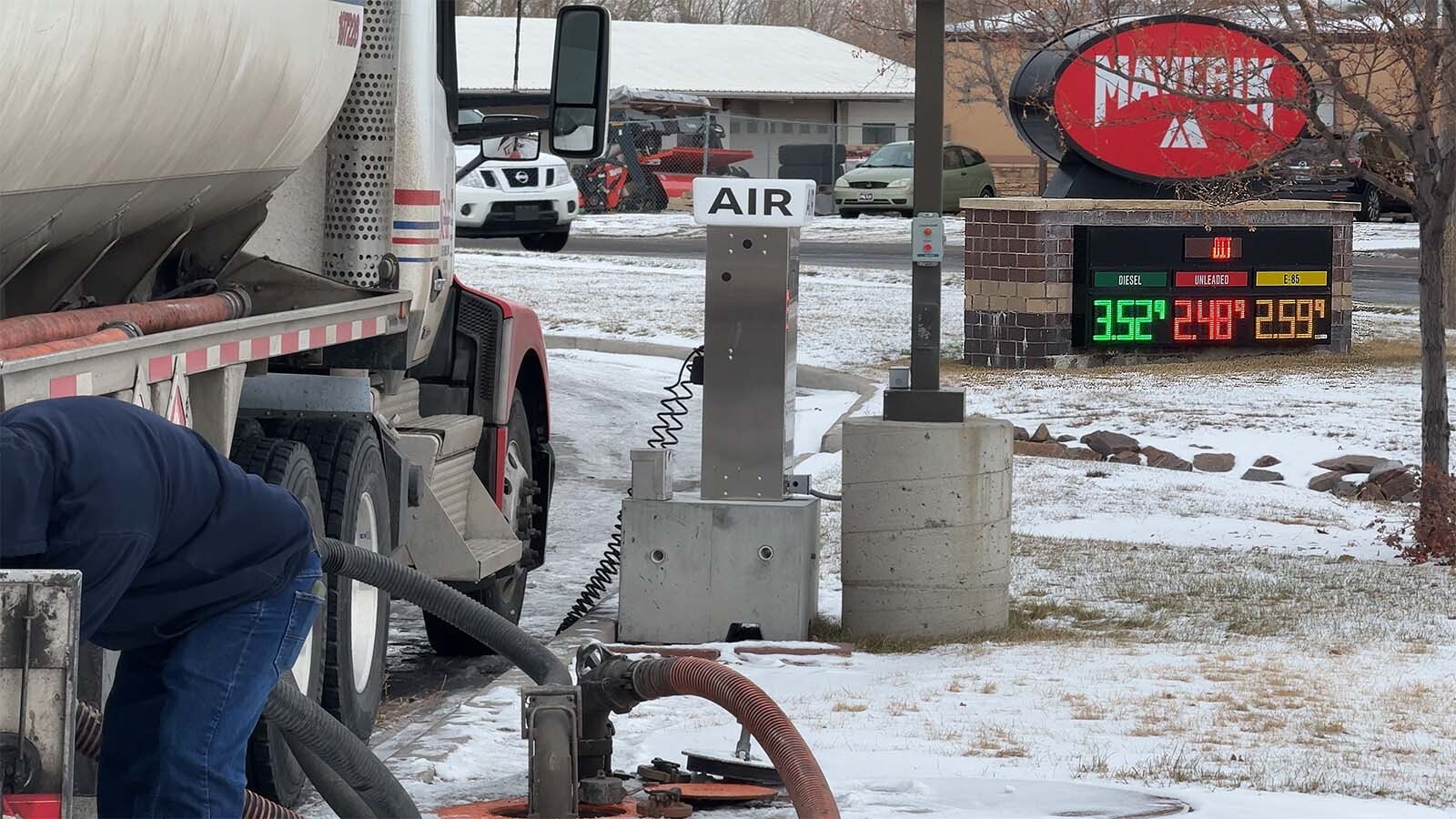 Gas prices Maverik 2 12 5 25