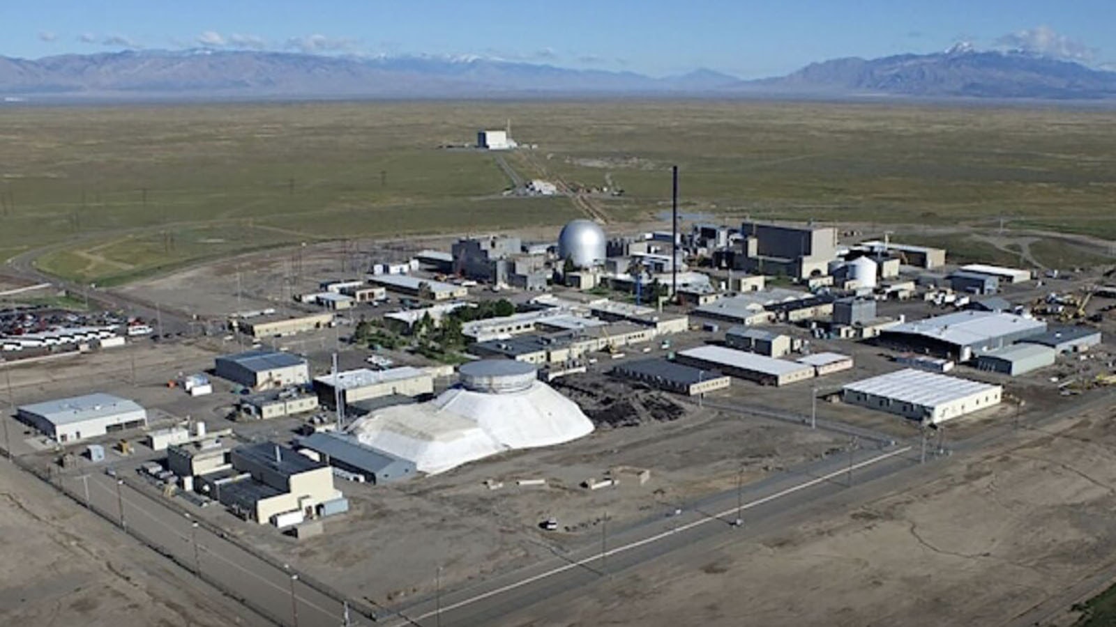 Trump’s Genesis Mission will link national labs, artificial intelligence and quantum tech to speed up scientific breakthroughs, especially in energy. University of Wyoming and the Idaho National Lab hope to boost nuclear innovation, research, and jobs.
