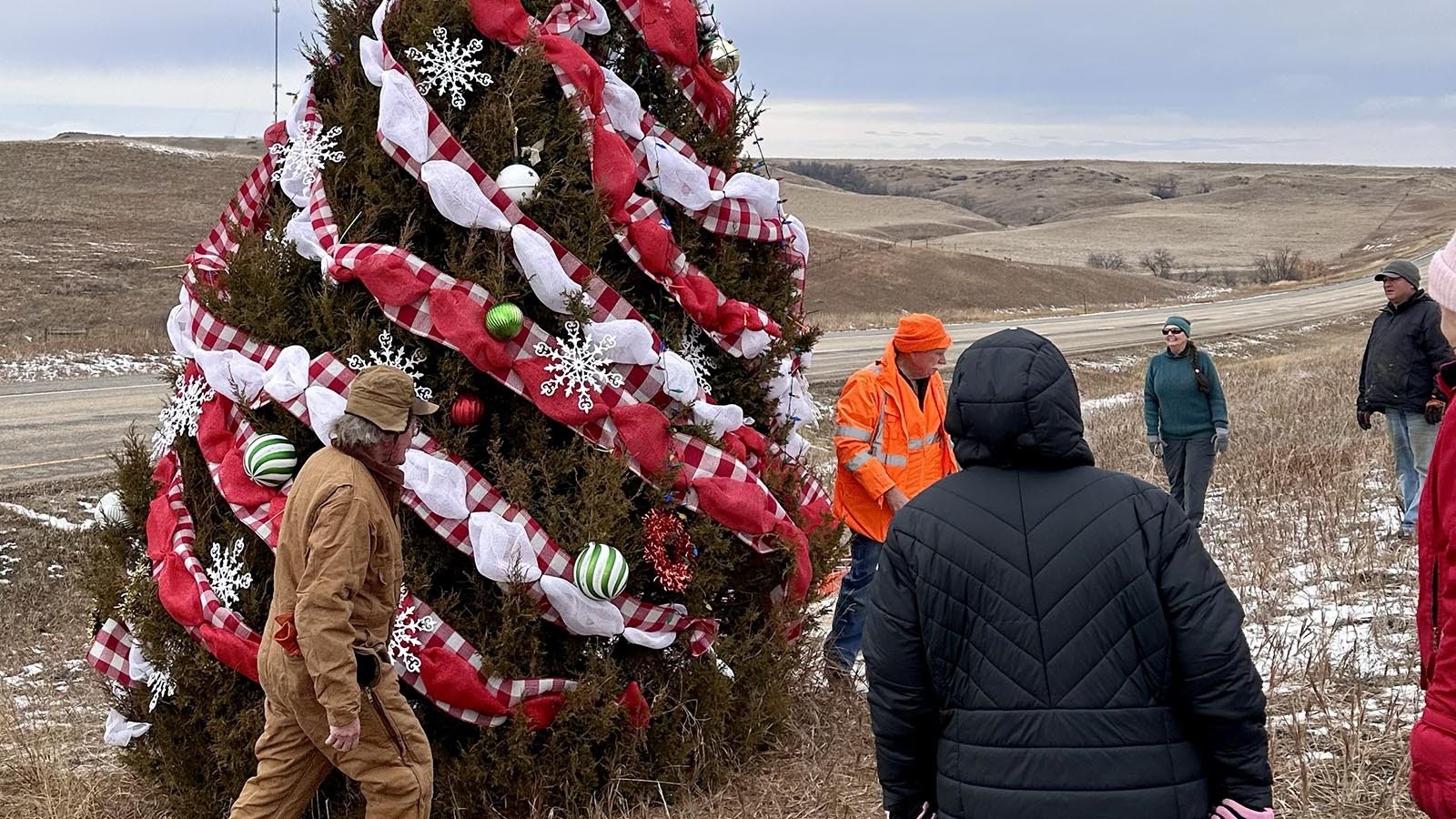 For the 15th year, German Segura has decorated a lone tree in the median of Interstate 90 between Sheridan and Billings, Montana.