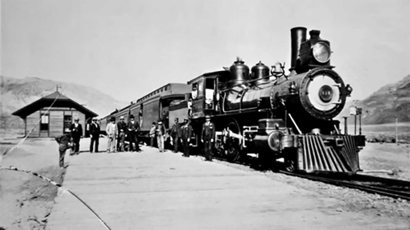 For 20 years, from 1883 to 1903, trains would bring tourists to Cinnabar,Montana on their way to the North Entrance of the Yellowstone National Park. According to author Shellie Larios of “Yellowstone Ghost Stories,” a ghost train still appears at a depot that is no longer there and on train tracks that were pulled up a century ago.