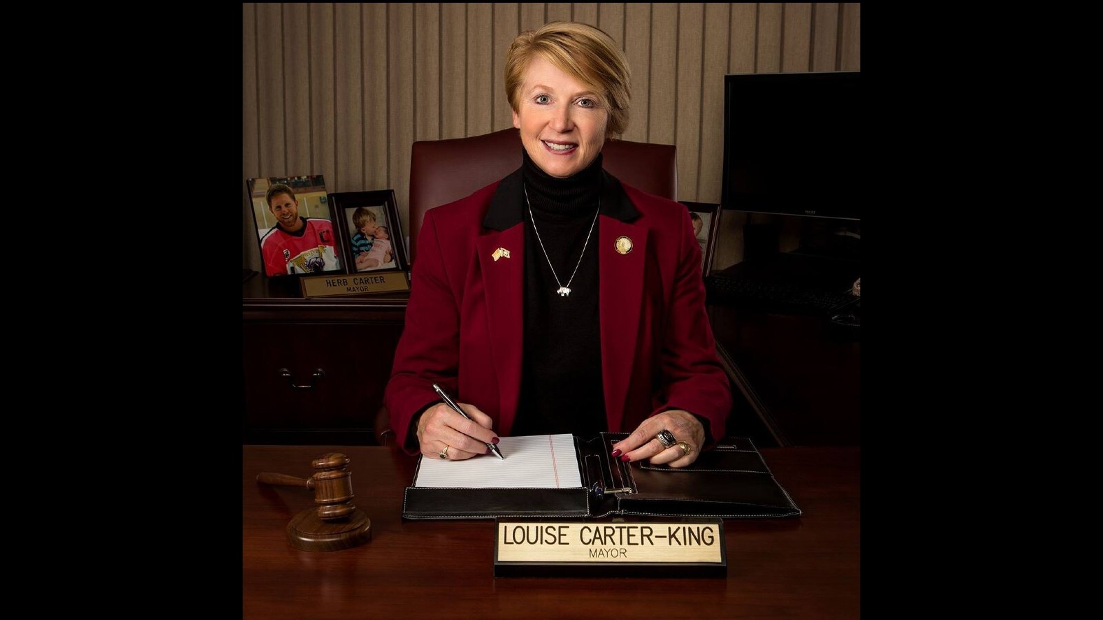 Gillette Mayor Apologizes For Leaked Texts… Cowboy State Daily