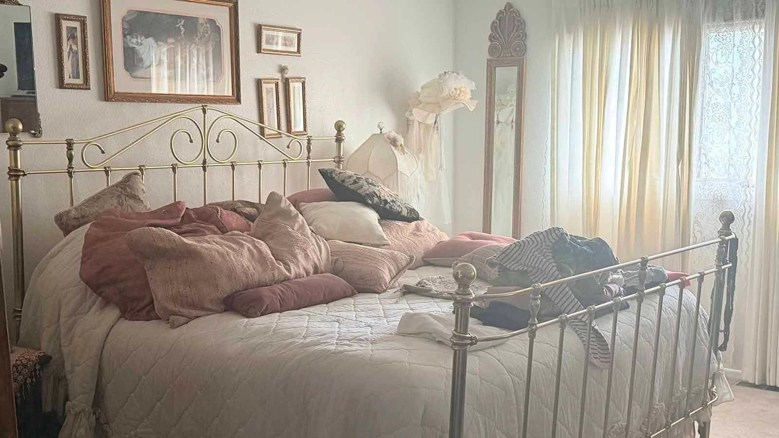 When her daughters began going through Gloria Fuller's Casper home after her death, they found a still-working 75-year-old refrigerator and a lifetime of precious possessions.