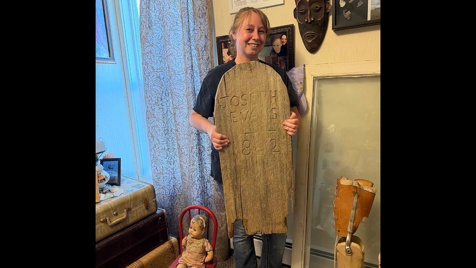 Paranormal investigator Tami Currie bought a stolen 1880s Old West grave marker from a Meeteetse antiques shop she says has “energy attached to it.” “I will collect anything that has an odd energy attached to it,” she added.
